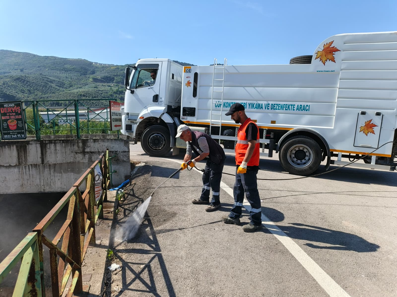 Gemlik'te Bayram Sonrası Kapsamlı Temizlik