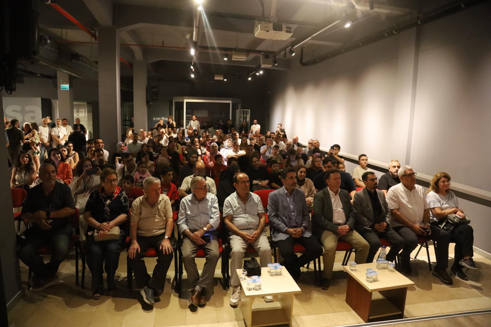 Karagöz, Bursa’da izleyiciyle buluşuyor