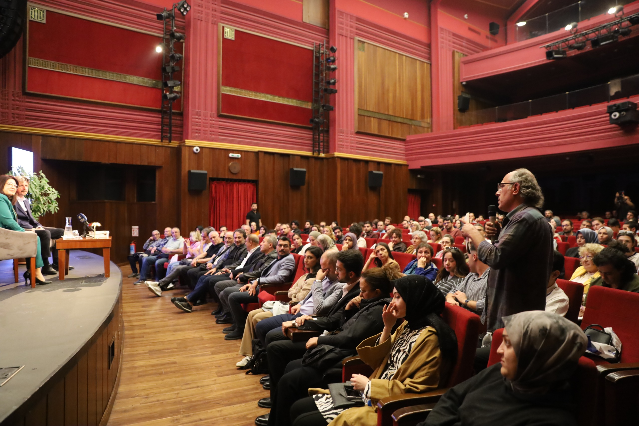 Bursa'da Felsefe Buluşmaları düşünceye kapılarını açtı