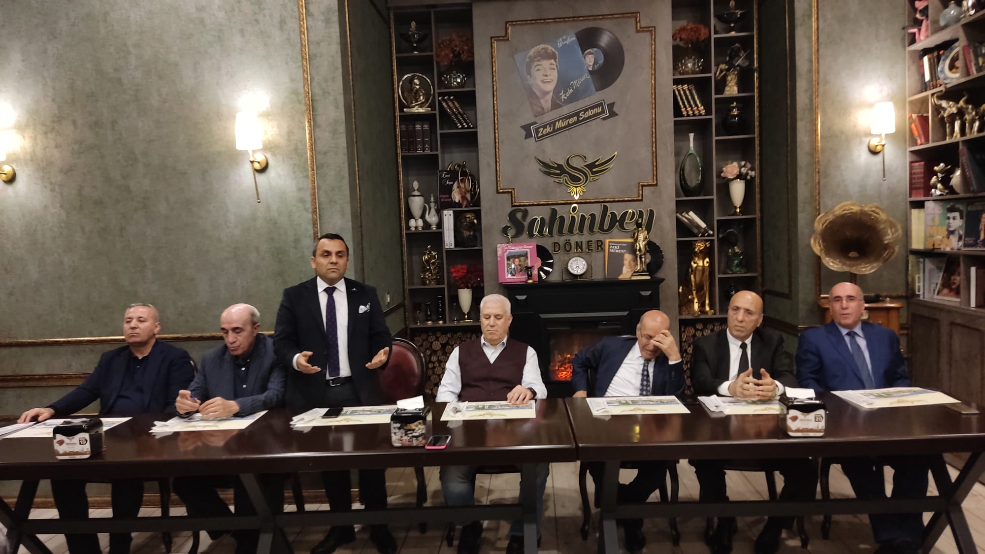 ŞAHİN SEVİNÇ SİYASETE DEVAM DEDİ