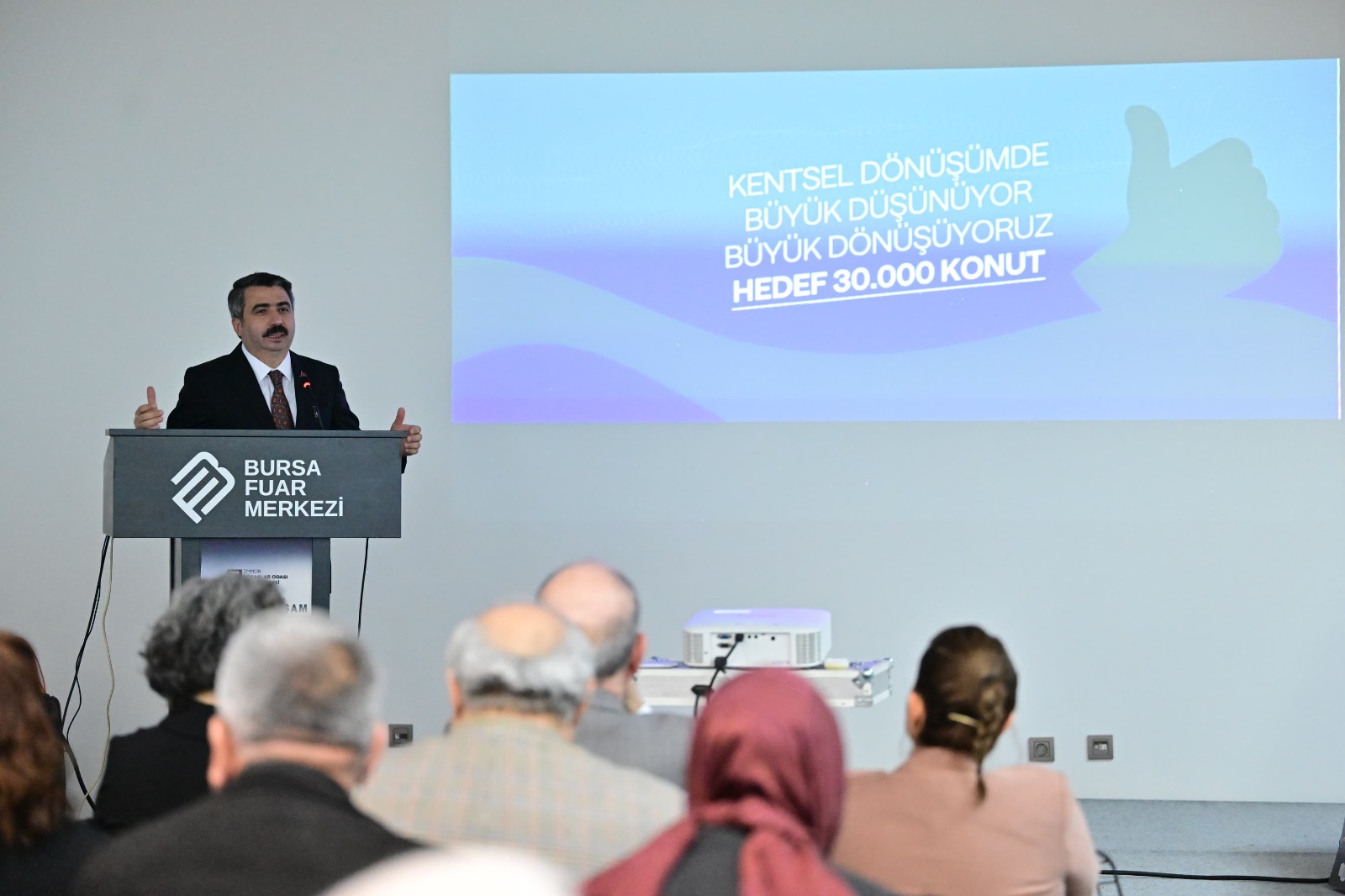 YILDIRIM GELECEĞİ İNŞA EDİYOR