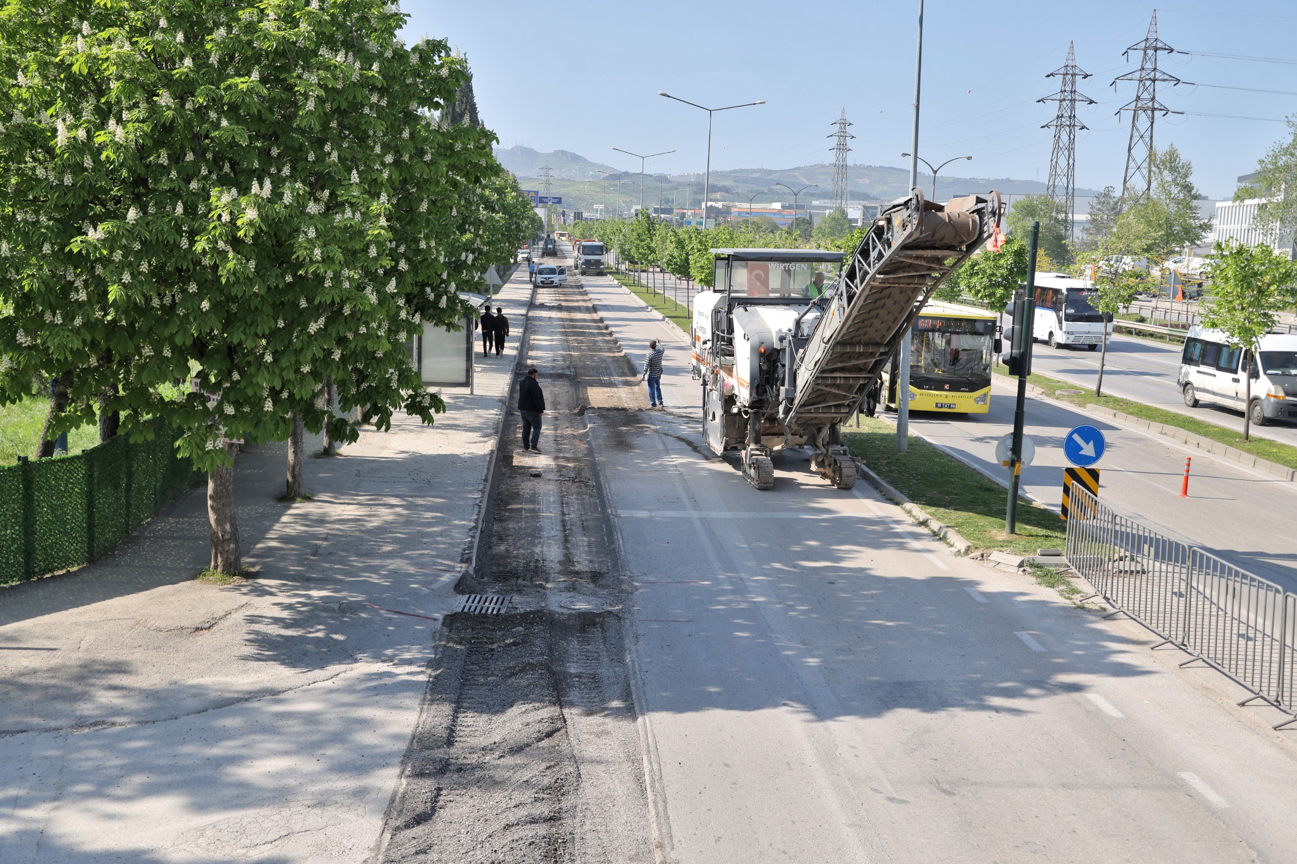 Terminal Yolu yenileniyor