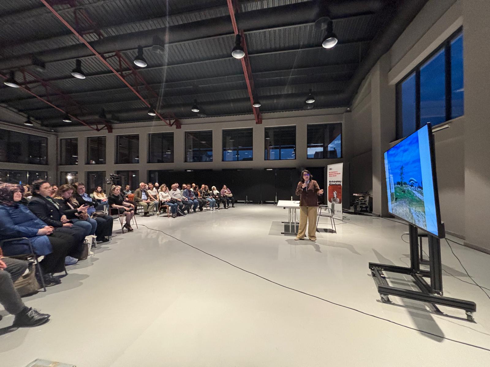 Gölyazı kazıları Pancar Deposu’nda anlatıldı