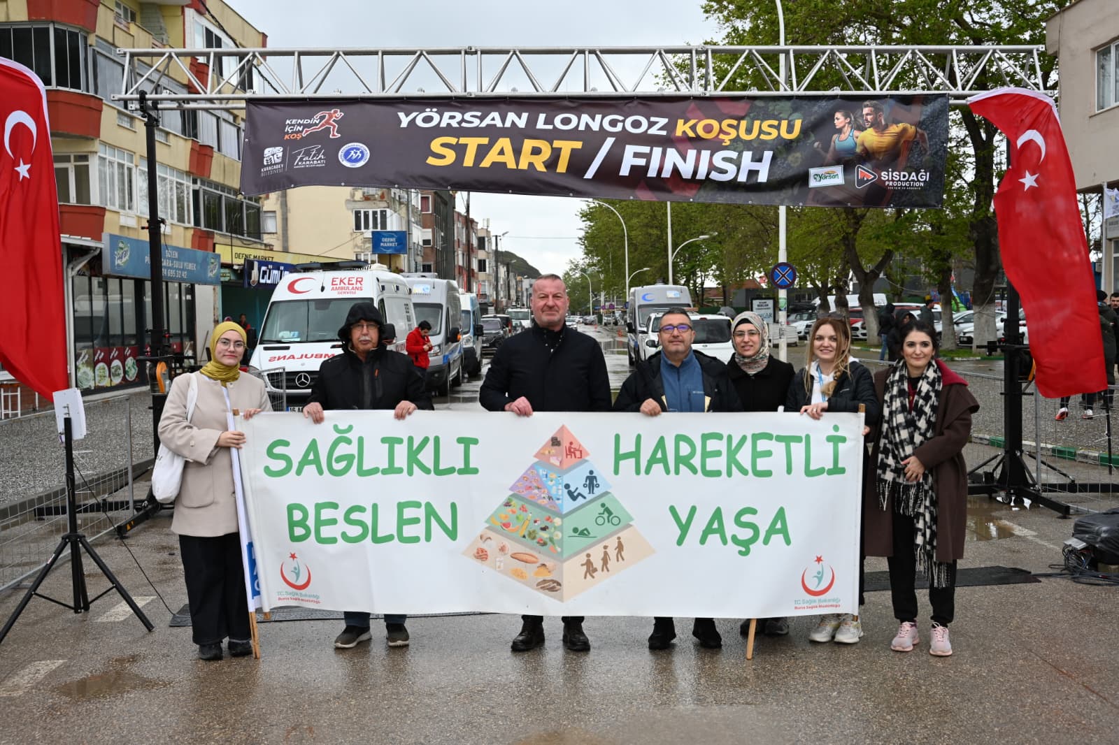YÖRSAN LONGOZ KOŞUSU YAĞMURA RAĞMEN BÜYÜK COŞKUYLA TAMAMLANDI
