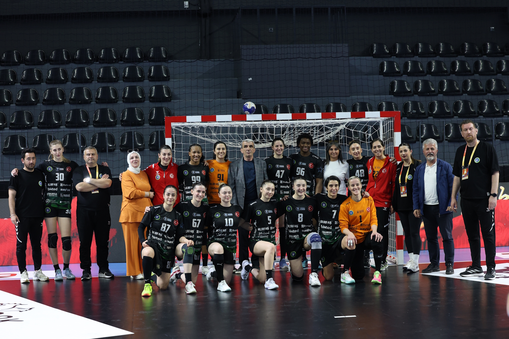 Bursa Büyükşehir Belediyespor kupada final biletini kaptı