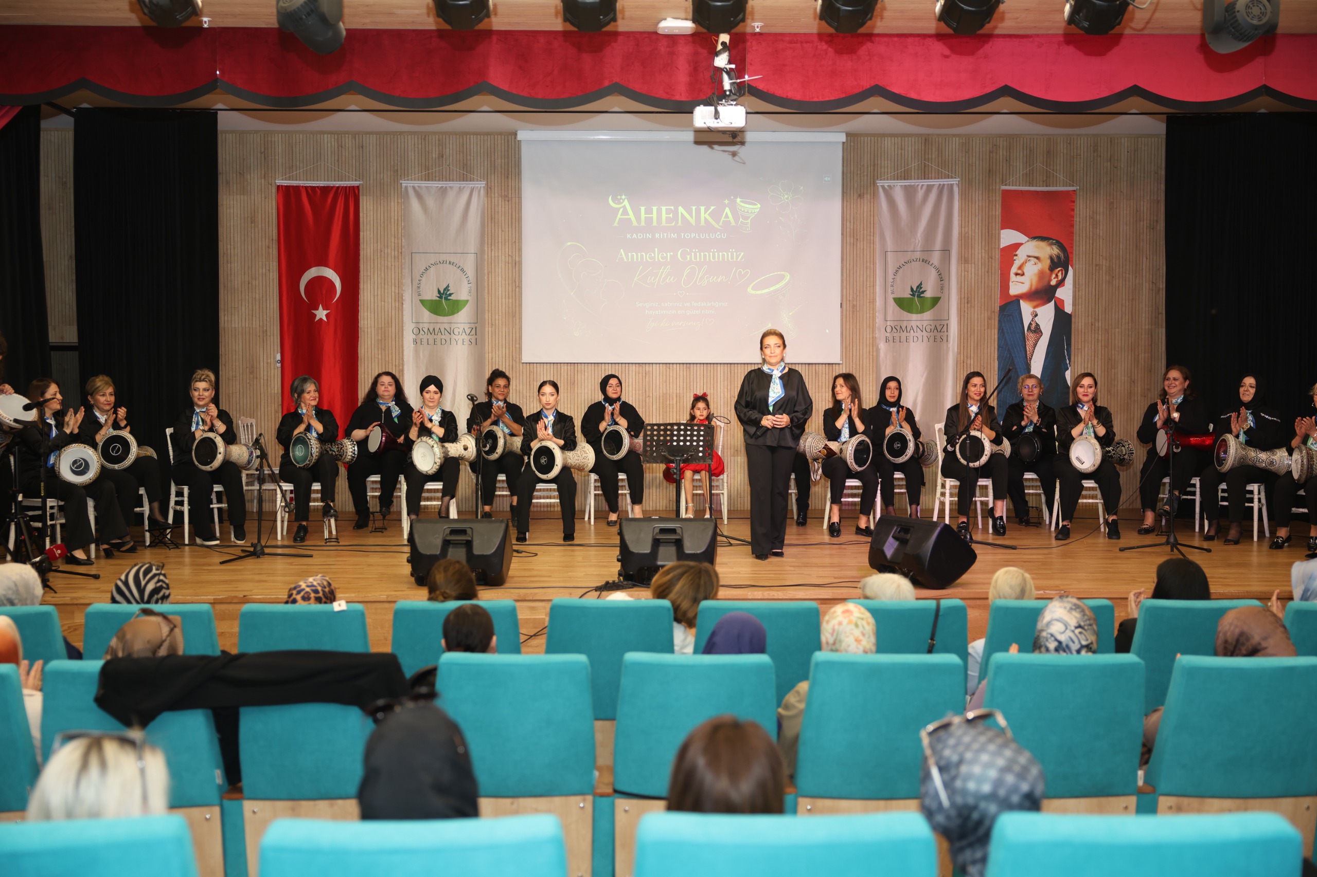 Osmangazi’de Anneler ve Kızları Aynı Sahnede Ritim Tuttu