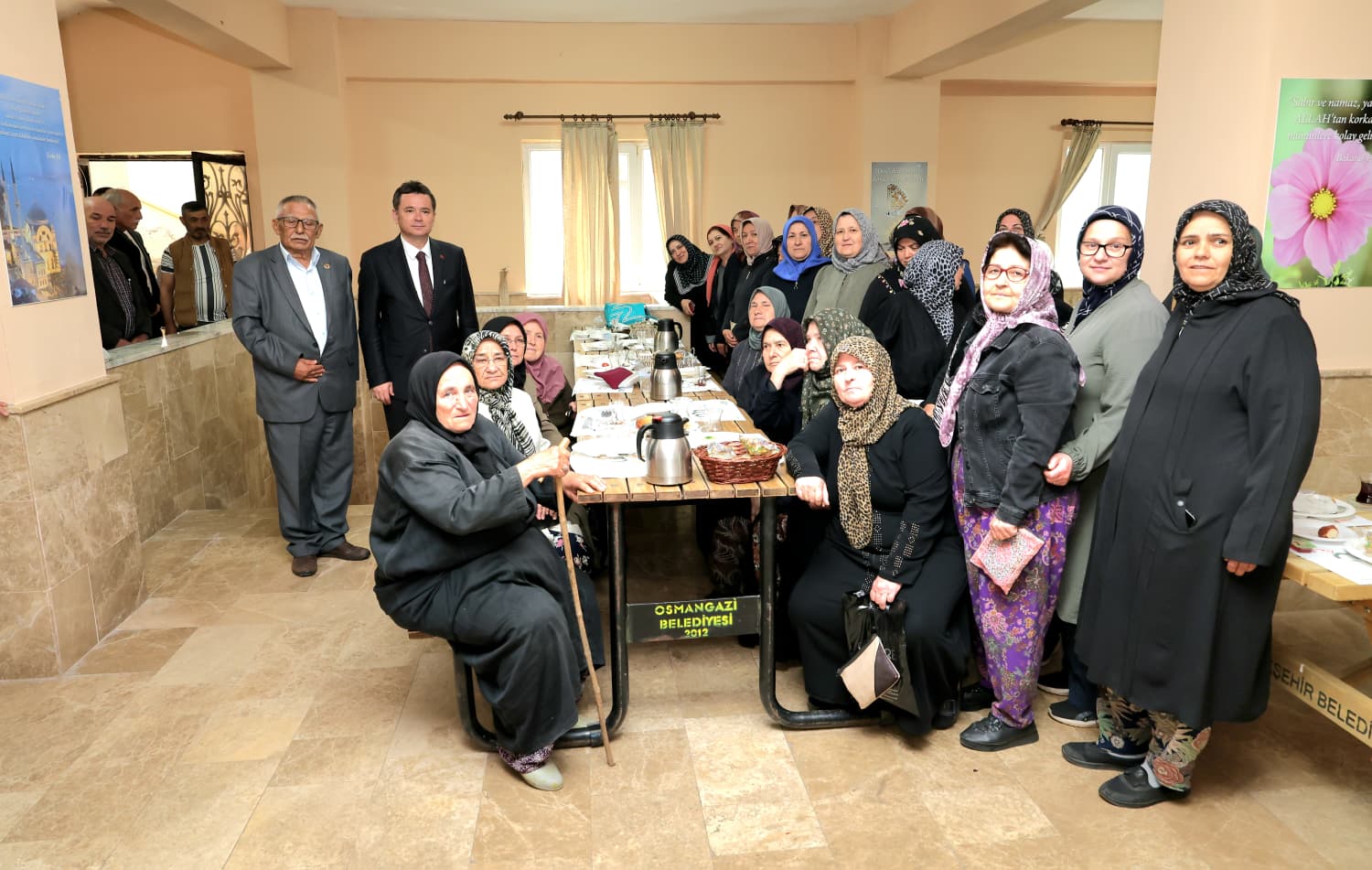 Başkan Erkan Aydın Mahalleleri Geziyor Sorunlar Çözülüyor