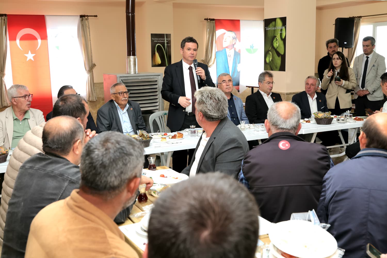 Başkan Erkan Aydın Mahalleleri Geziyor Sorunlar Çözülüyor