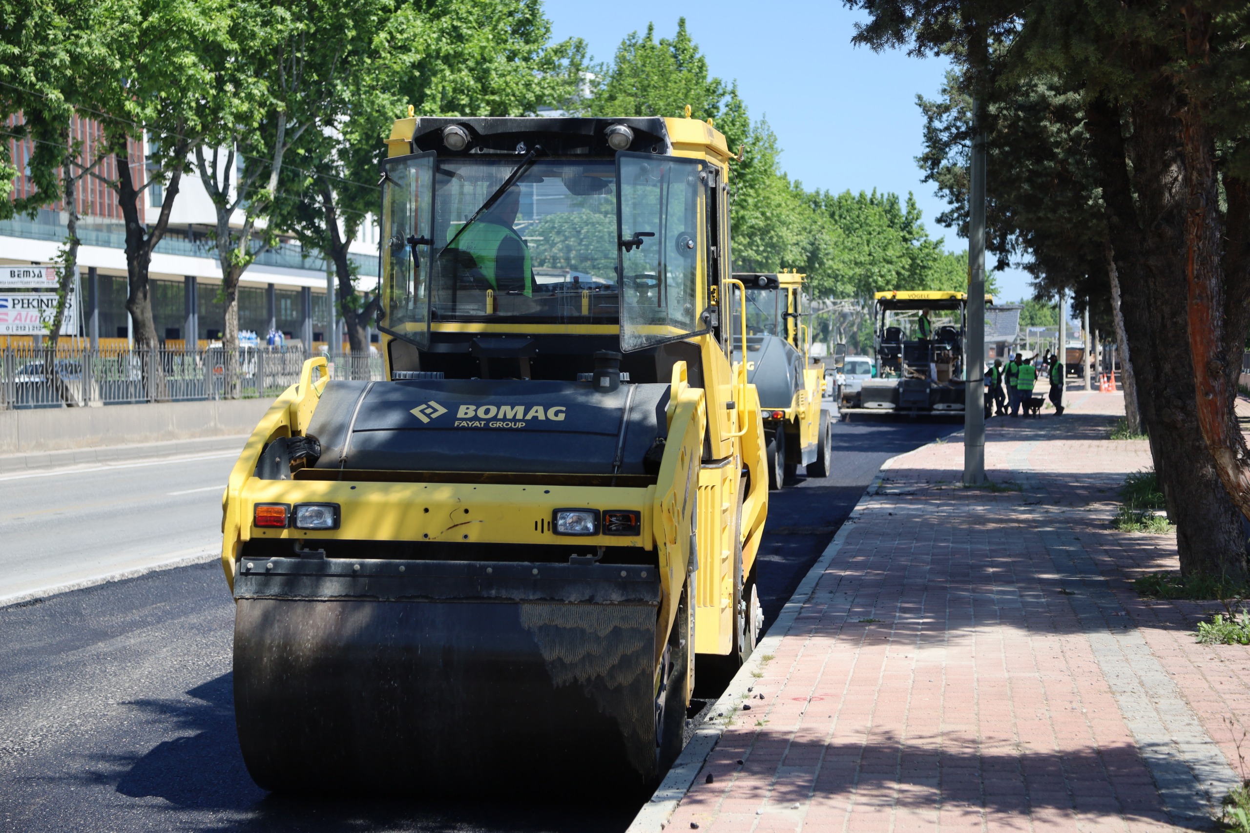 İstanbul Yolu'nda hummalı asfalt çalışması