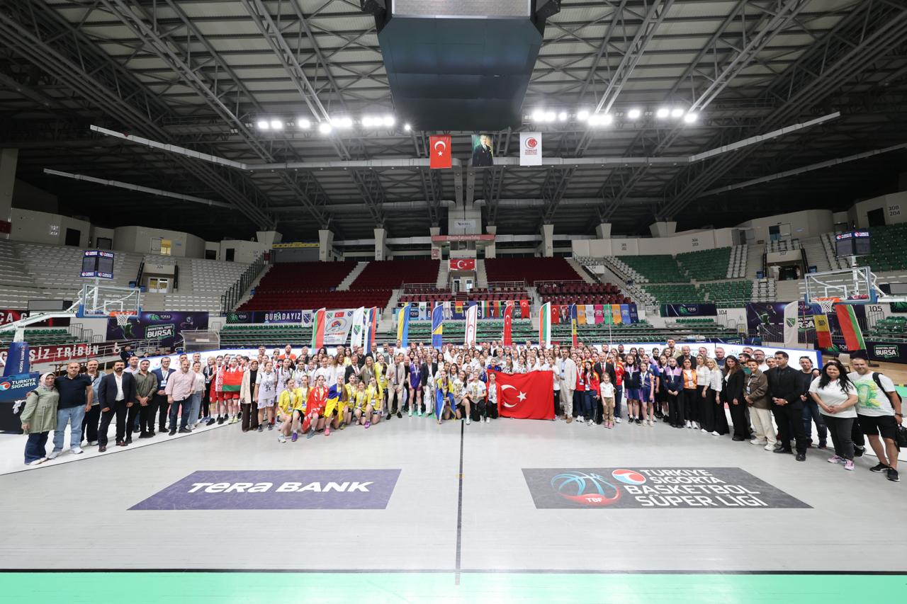 Spor şenliklerinde kardeşlik rüzgarı esti