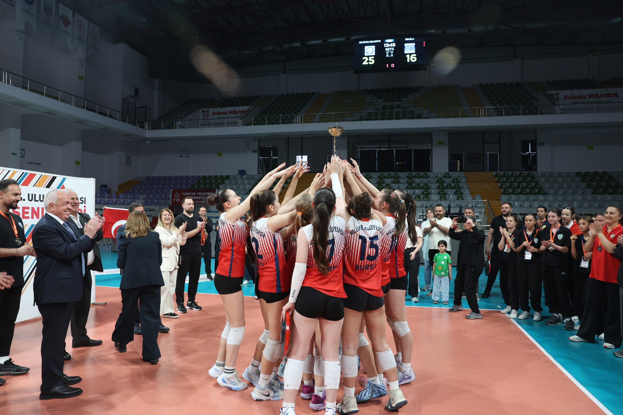 Nilüfer Uluslararası Spor Şenlikleri ‘Kardeş Kentler Turnuvası’ ile sona erdi