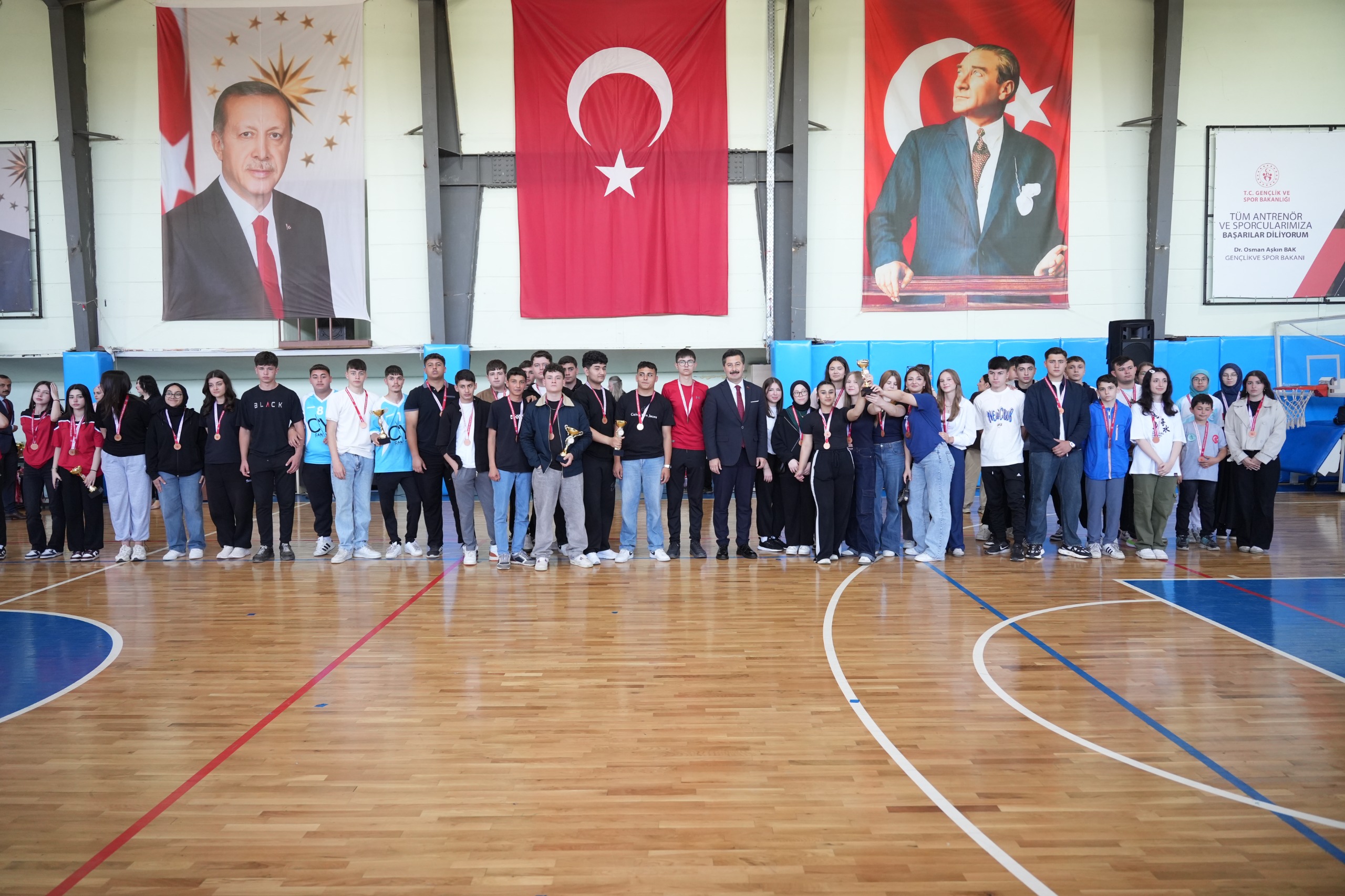 YENİŞEHİR’DE 19 MAYIS COŞKUSU