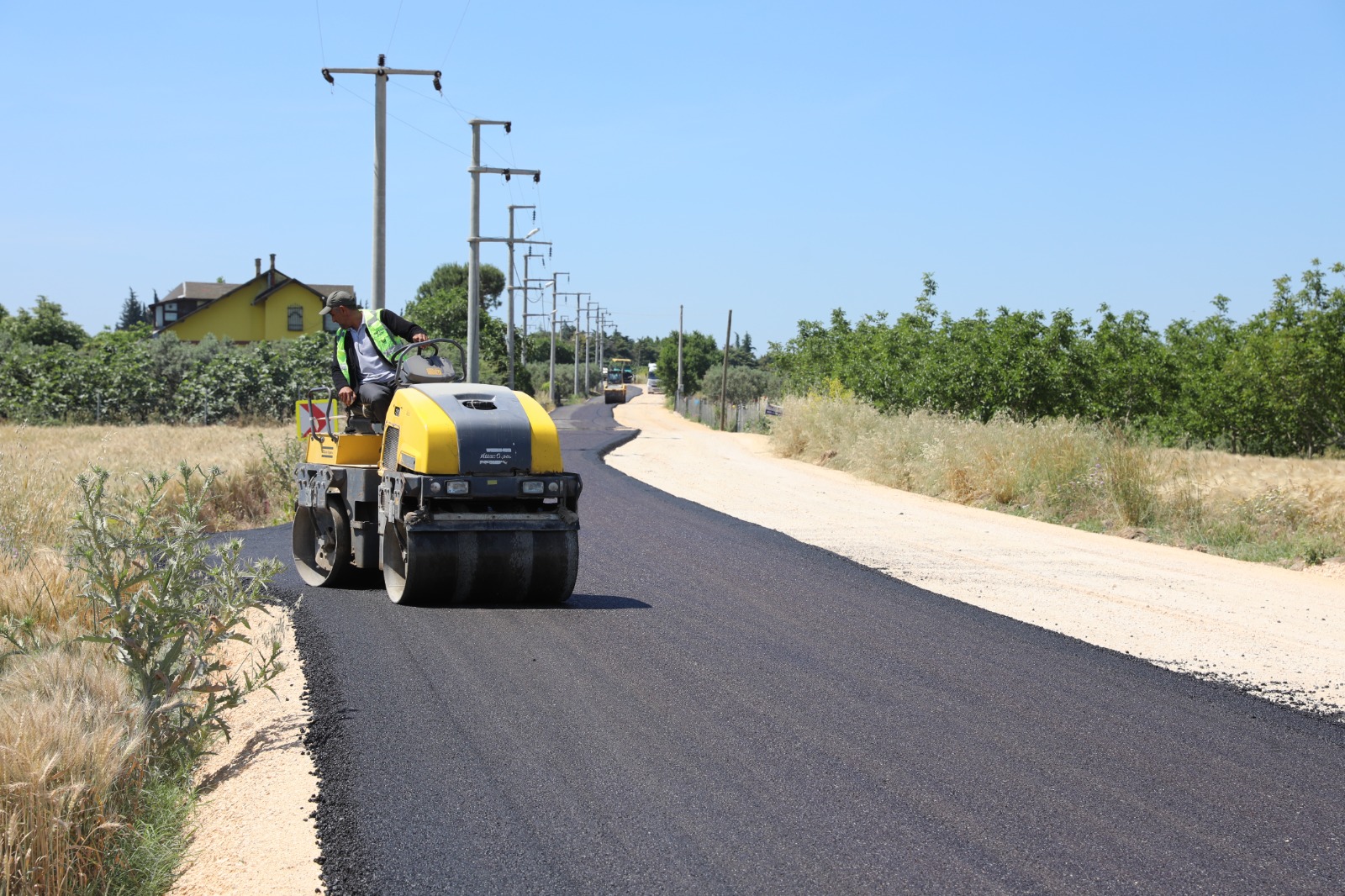 Büyükşehir ile Karacabey'de de ulaşım yolunda