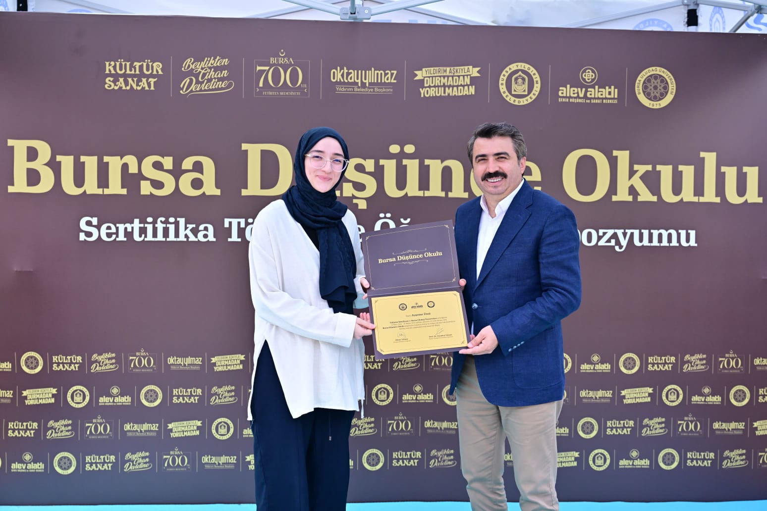 YILDIRIM’DA DÜŞÜNEN VE ÜRETEN GENÇLER YETİŞİYOR