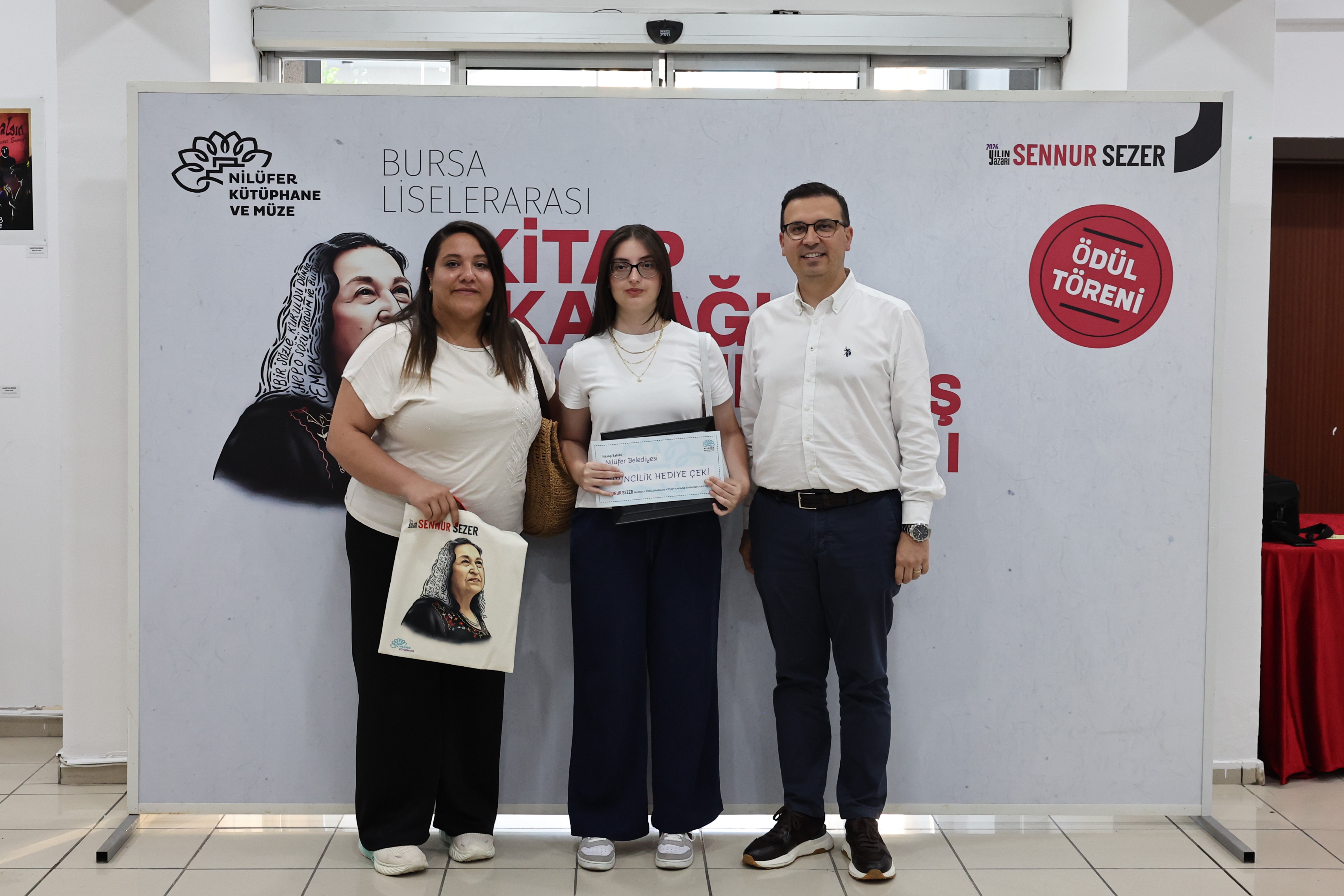Liselerarası Kitap Kapağı Yarışması’nda kazananlar belli oldu