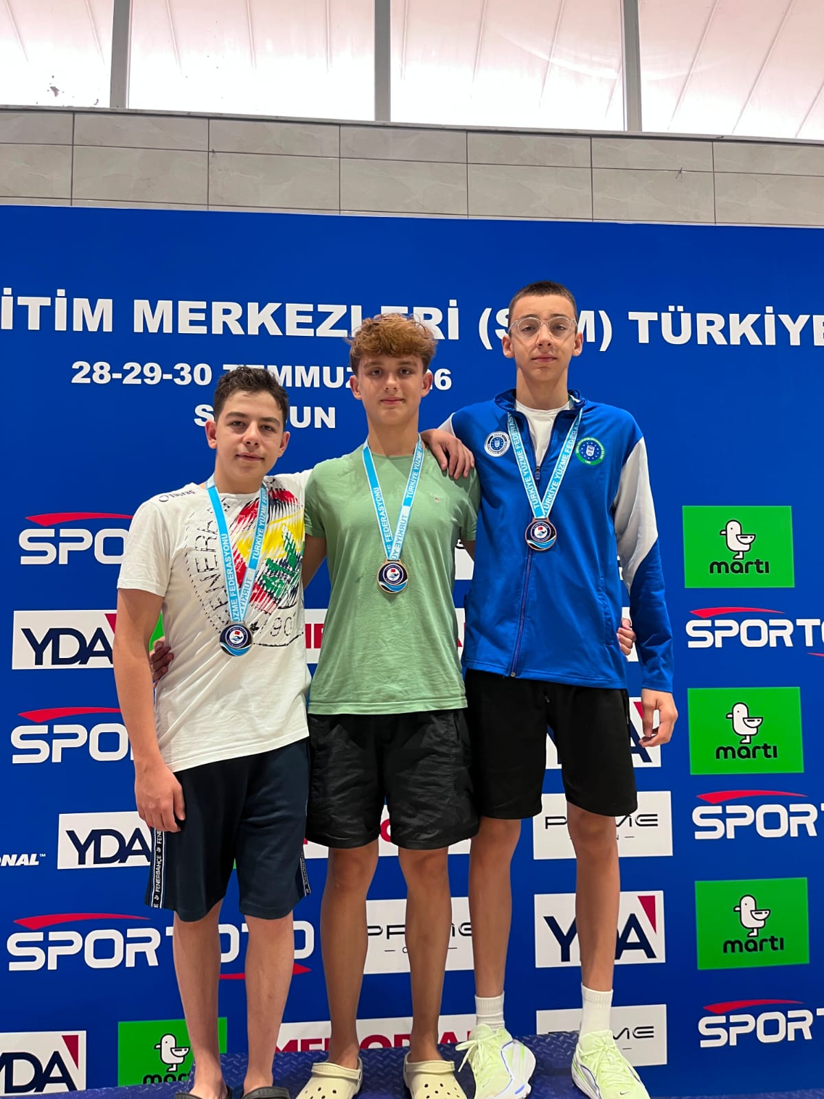Büyükşehir Belediyesporlu yüzücülerden 3 madalya