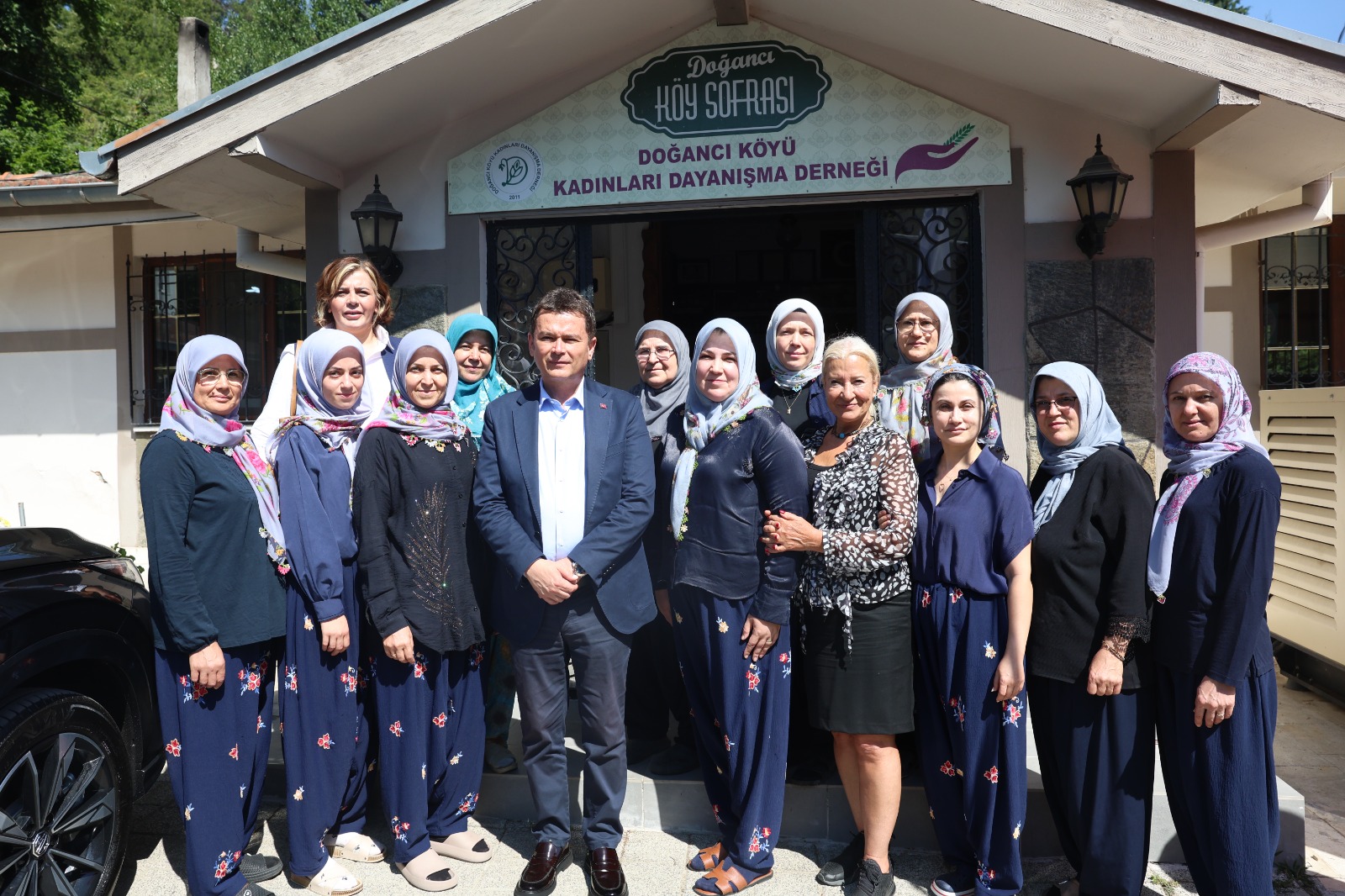 Başkan Erkan Aydın, Doğancı’da Vatandaşların Taleplerini Yerinde Dinledi