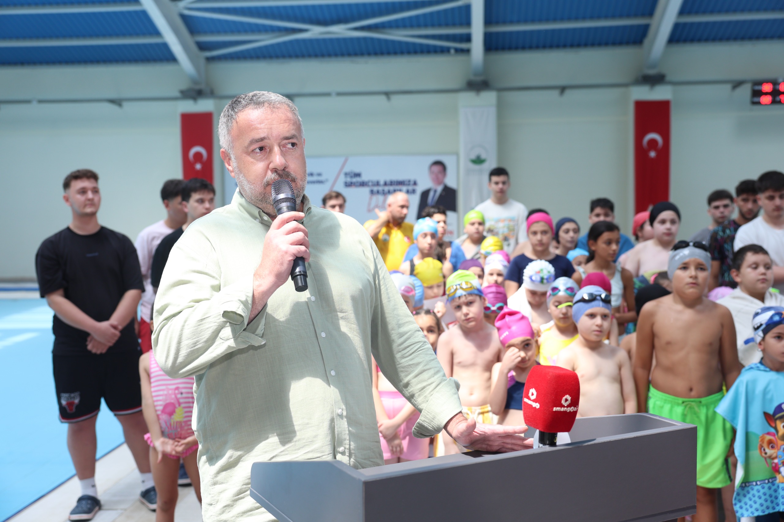 Osmangazi’de Geleceğin Yüzücüleri Sertifikalarını Aldı