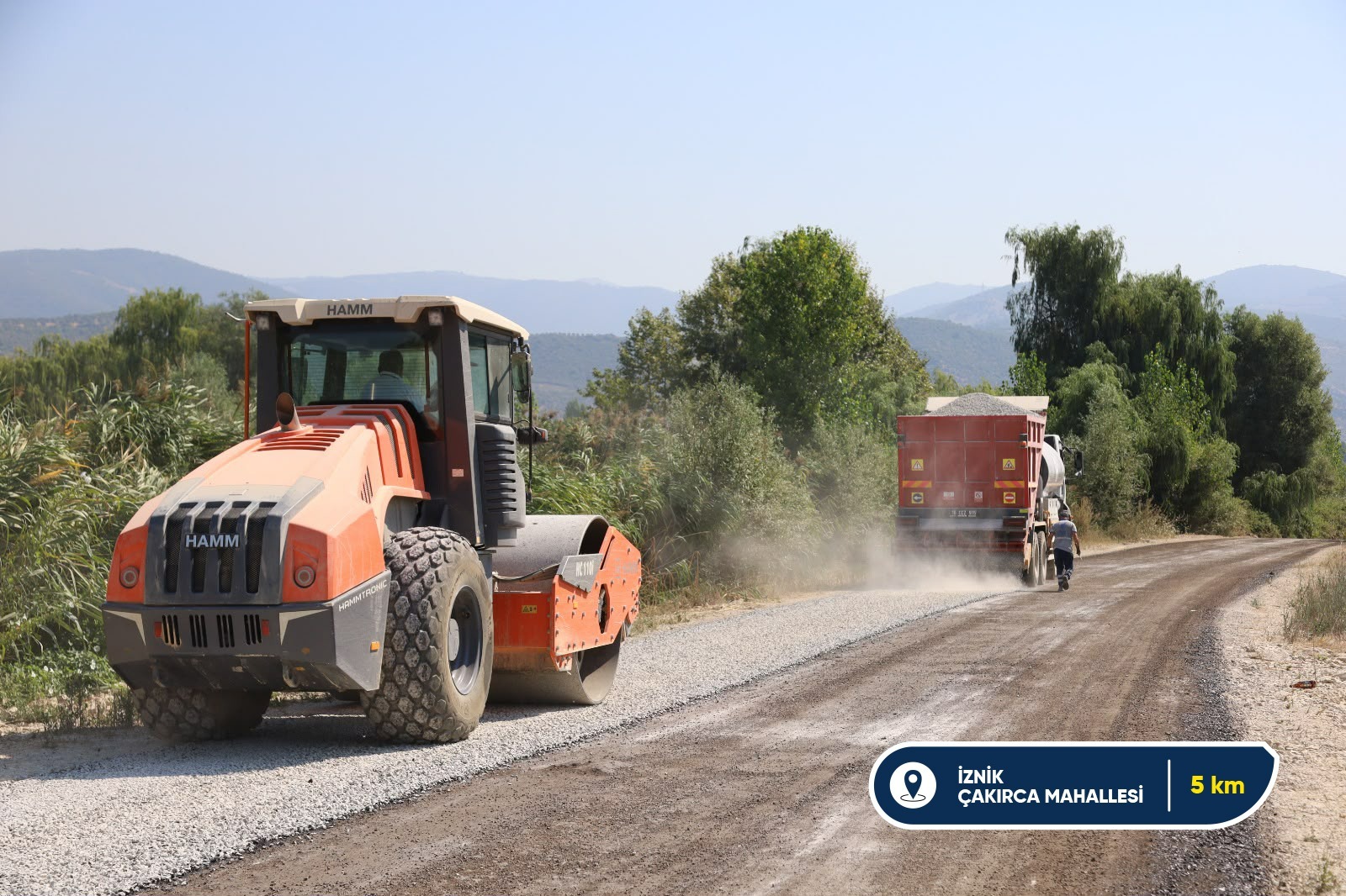 Büyükşehir 5 ilçede yolları yeniliyor