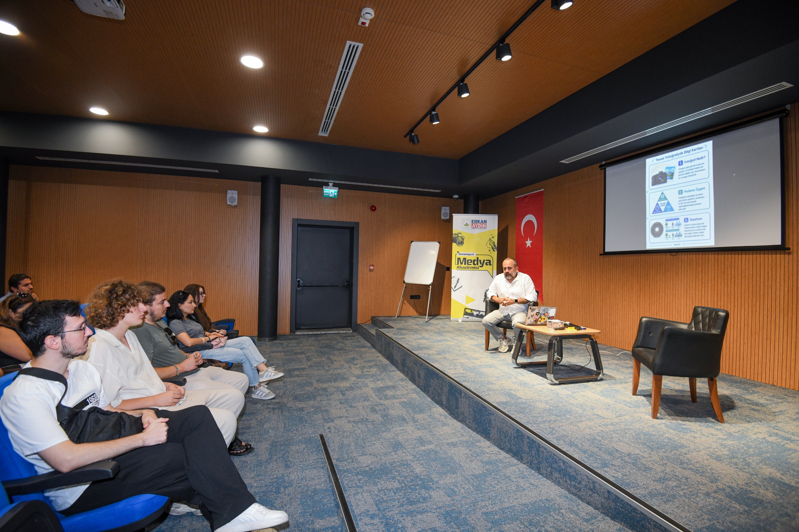 Osmangazi Medya Akademisi Gençlere Yeni Ufuklar Açıyor
