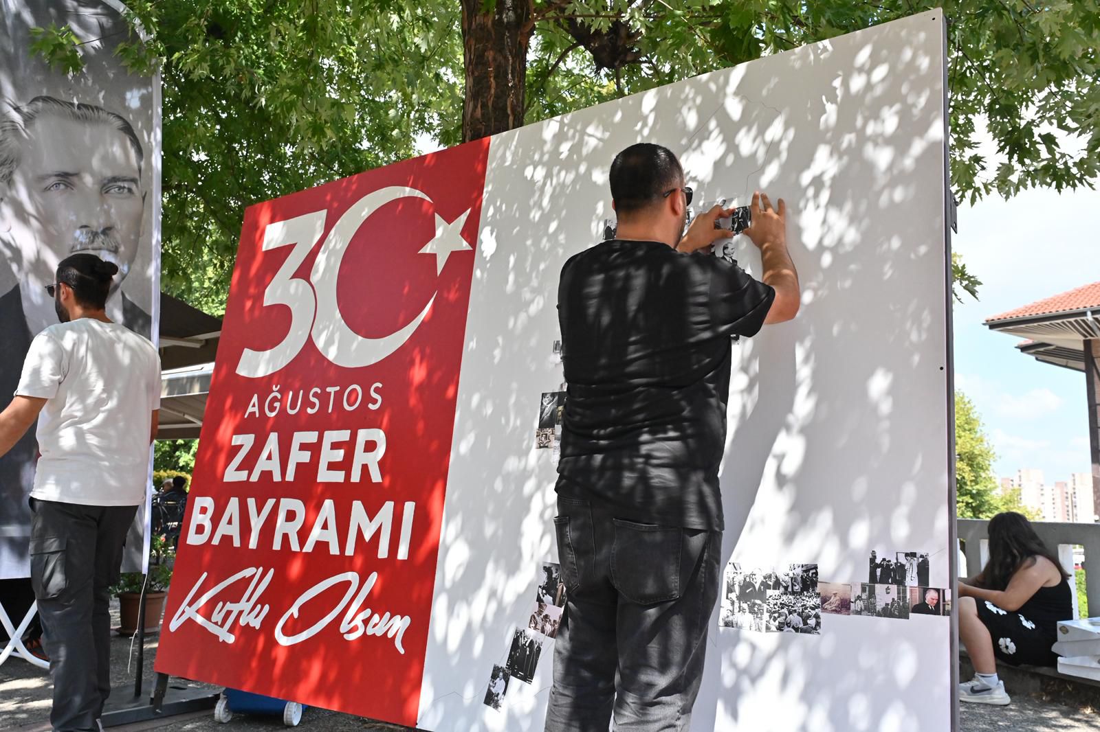 Bursalılardan Zafer Bayramı'na anlamlı iz