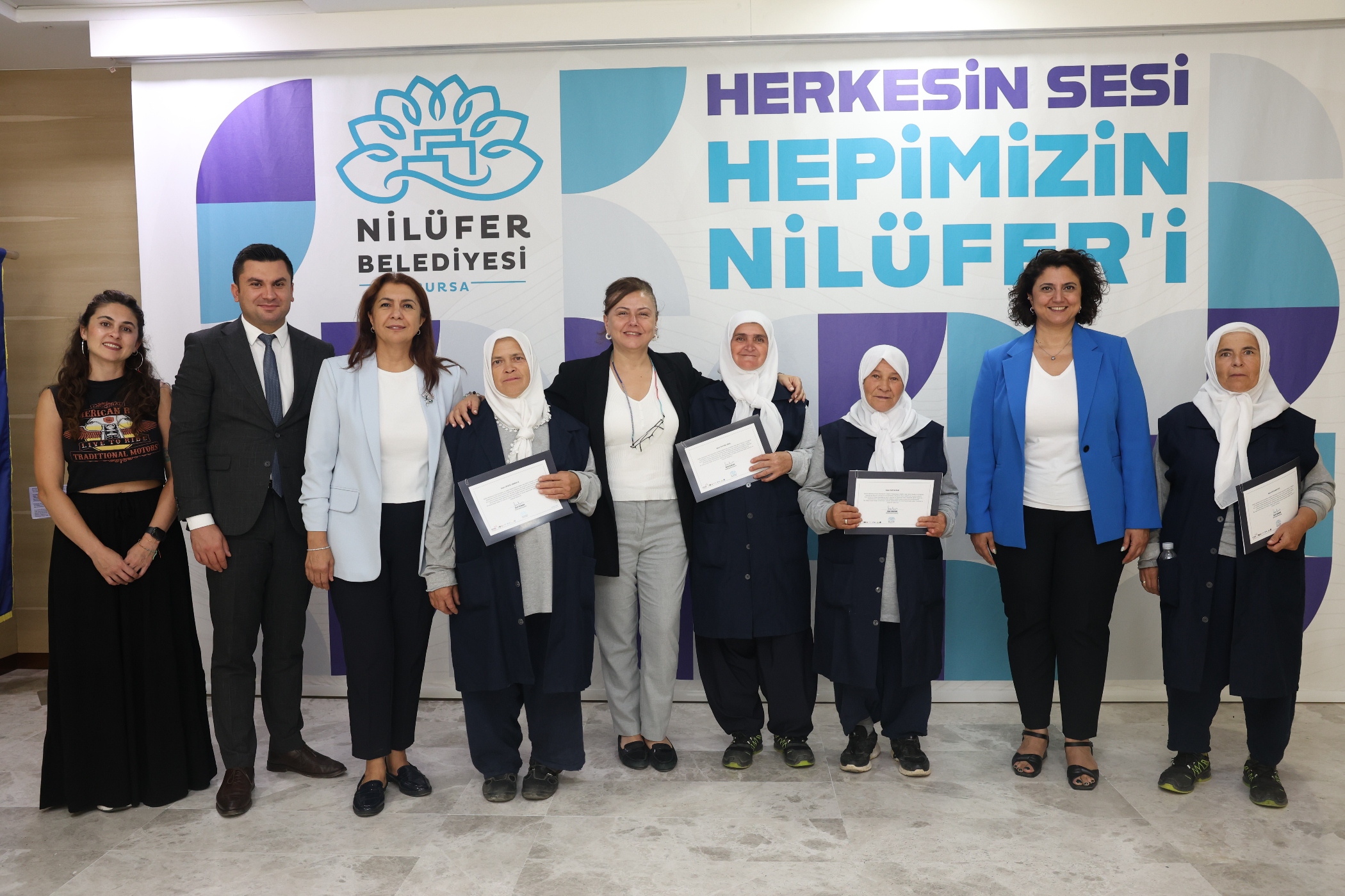Nilüfer Belediyesi kursiyerleri sertifikalarını aldı