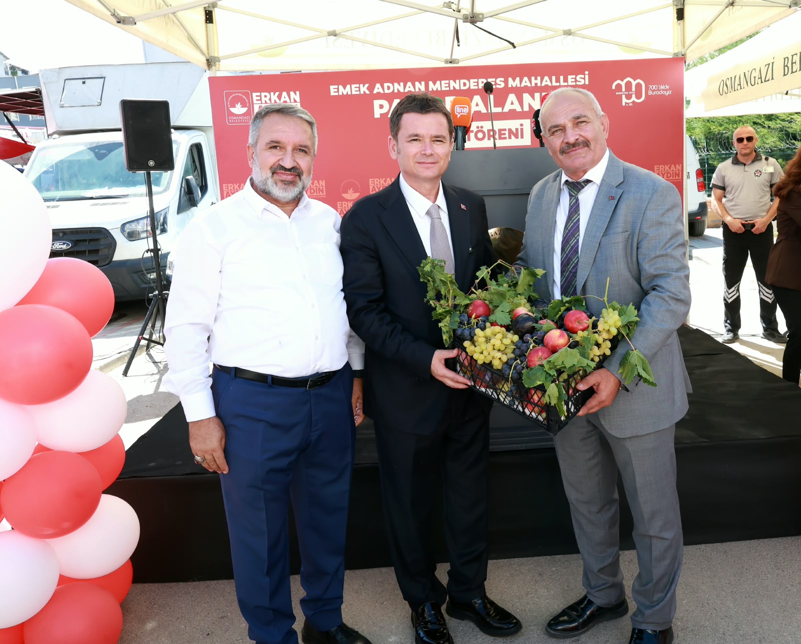 Osmangazi’de Modern Bir Pazar Alanı Daha Hizmete Girdi