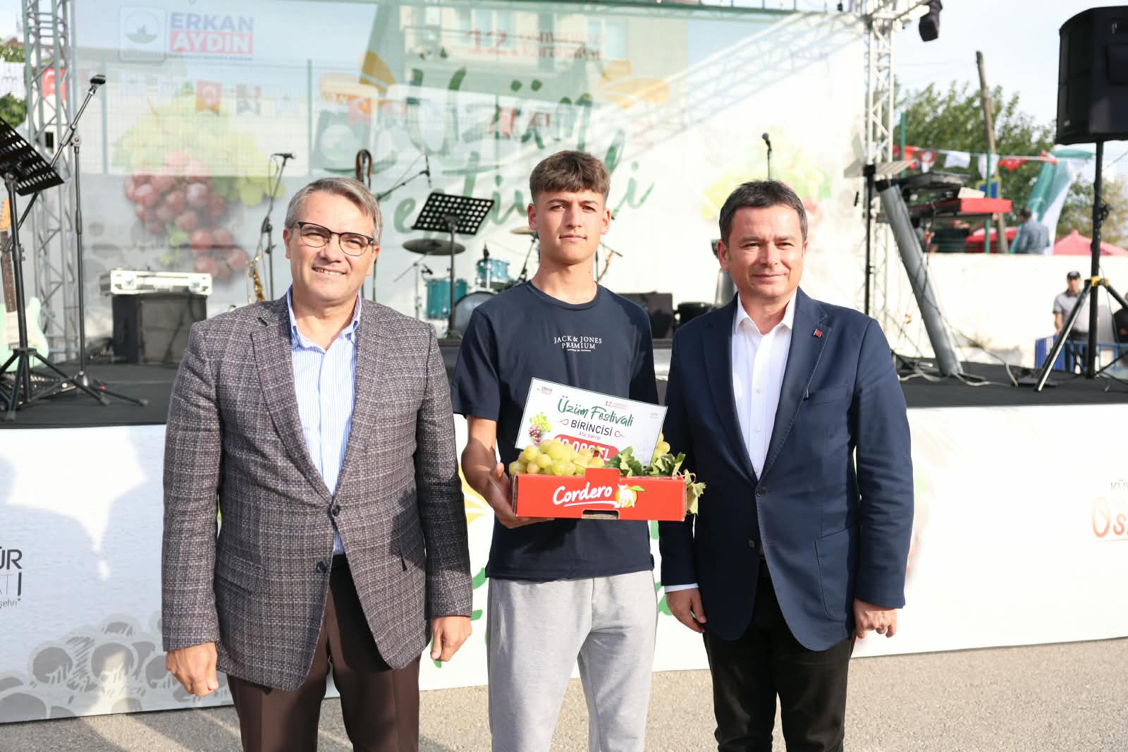Osmangazi’de Üzüm Bereketi Festivalle Taçlandı