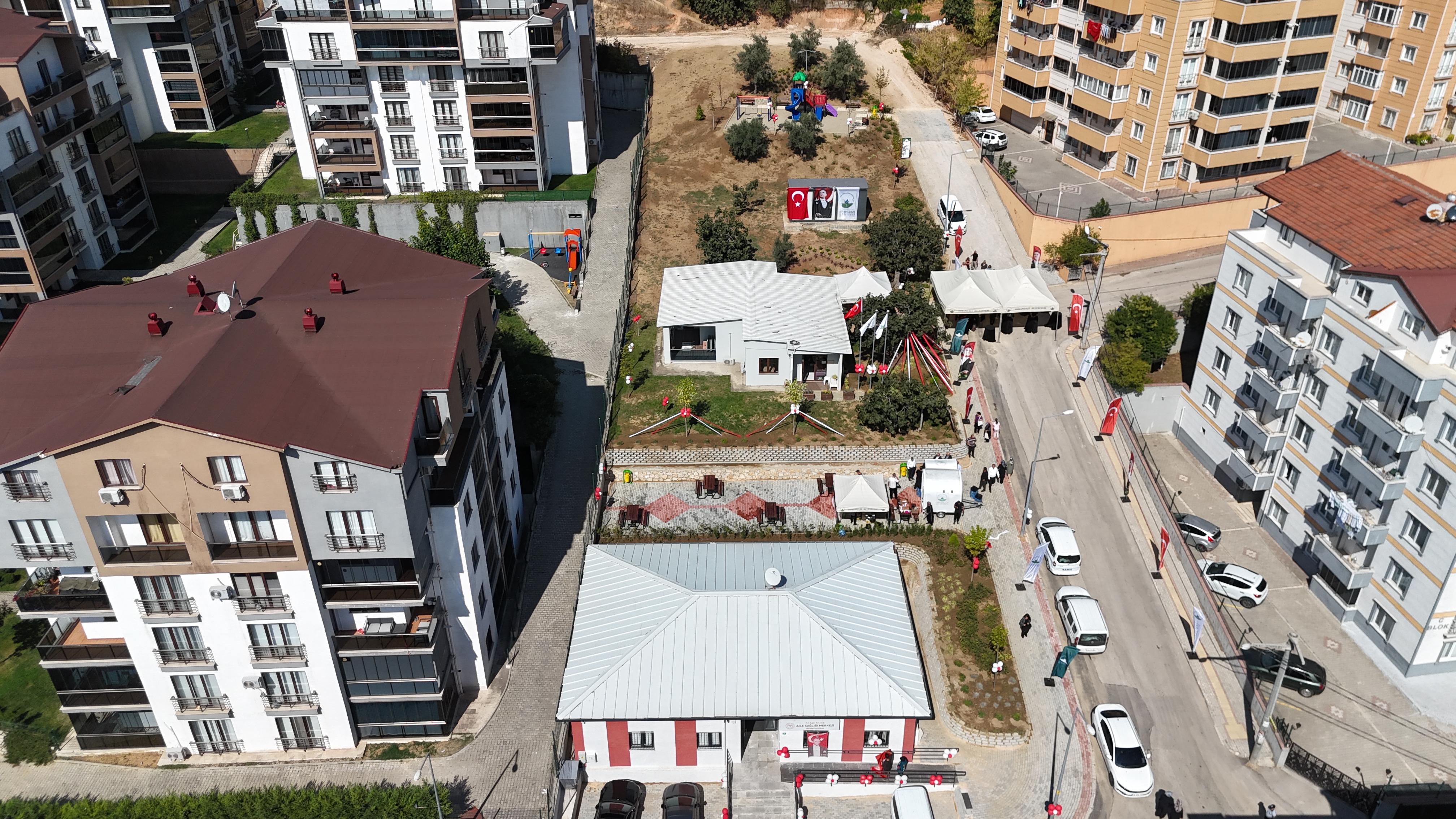 Osmangazi Belediyesi’nden Ovaakça’ya Hizmet Yağmuru
