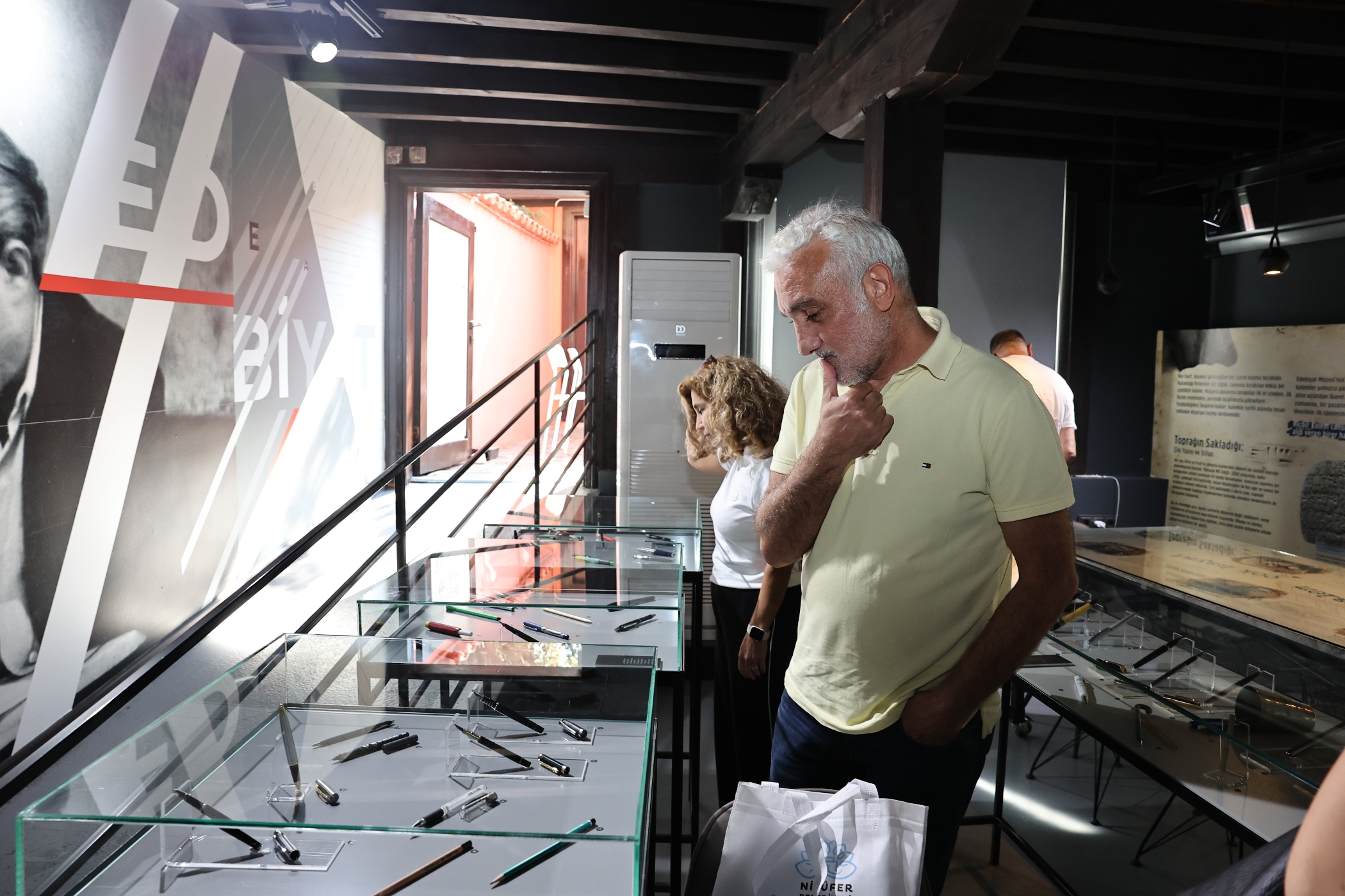 Edebiyat Müzesi’nde kalem sergisi açıldı