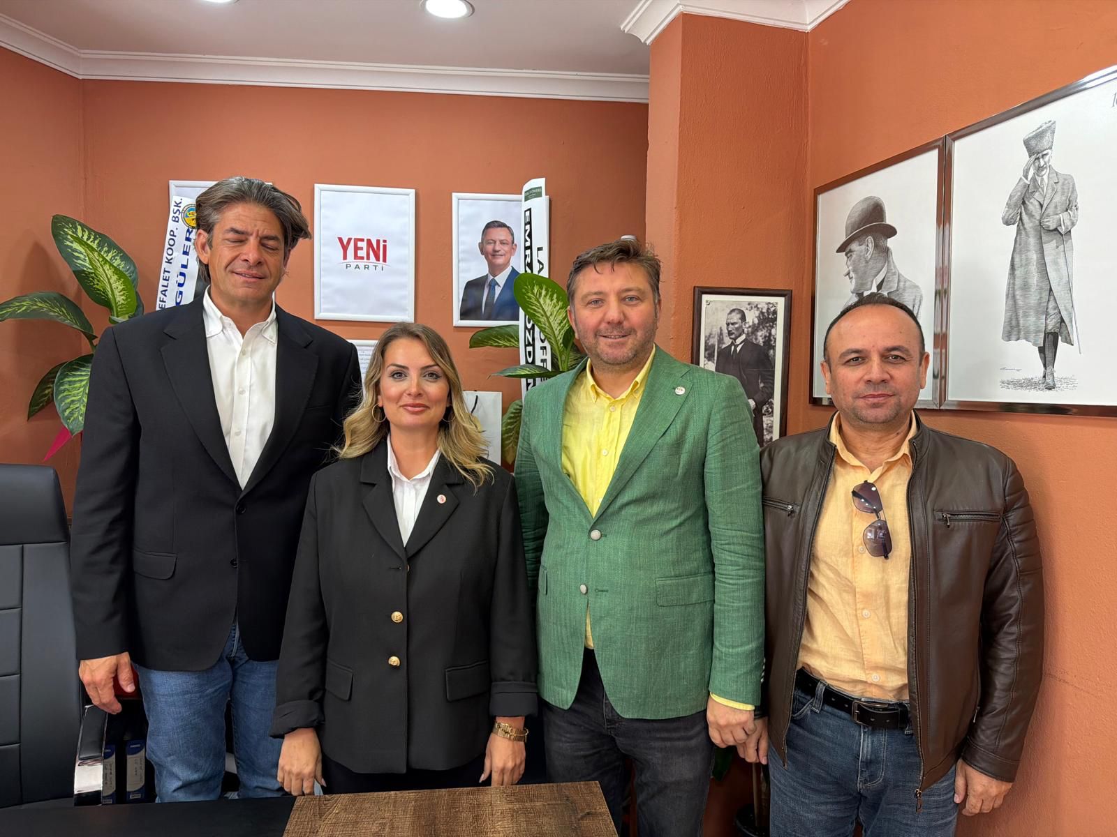 Tarım Politikalarından Sorumlu Gölge Bakanımız Sencer Solakoğlu’nu İlçe Başkanlığımızda ağırladık.