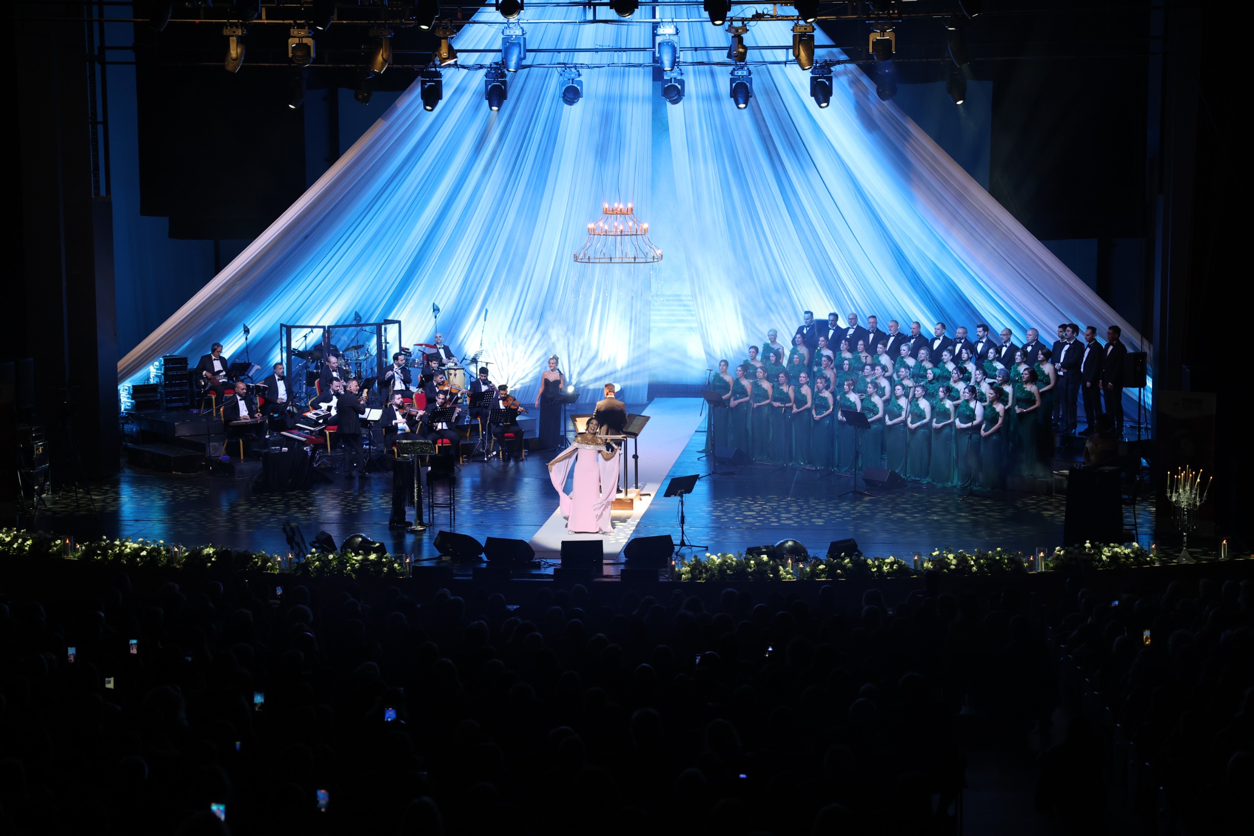 “Sanat Güneşi” Zeki Müren, Osmangazi’de Anıldı
