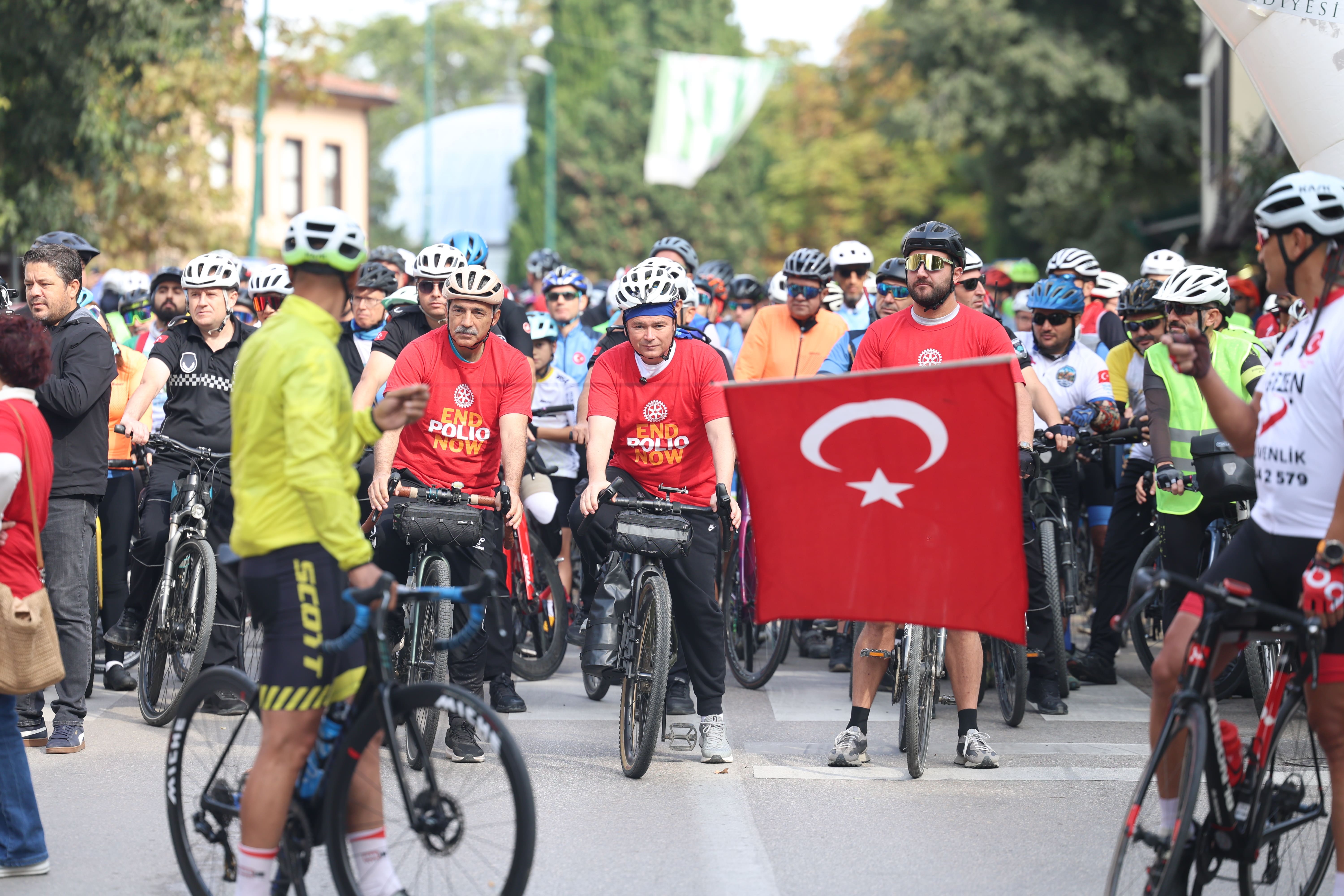 Başkan Erkan Aydın Farkındalık İçin Pedal Çevirdi