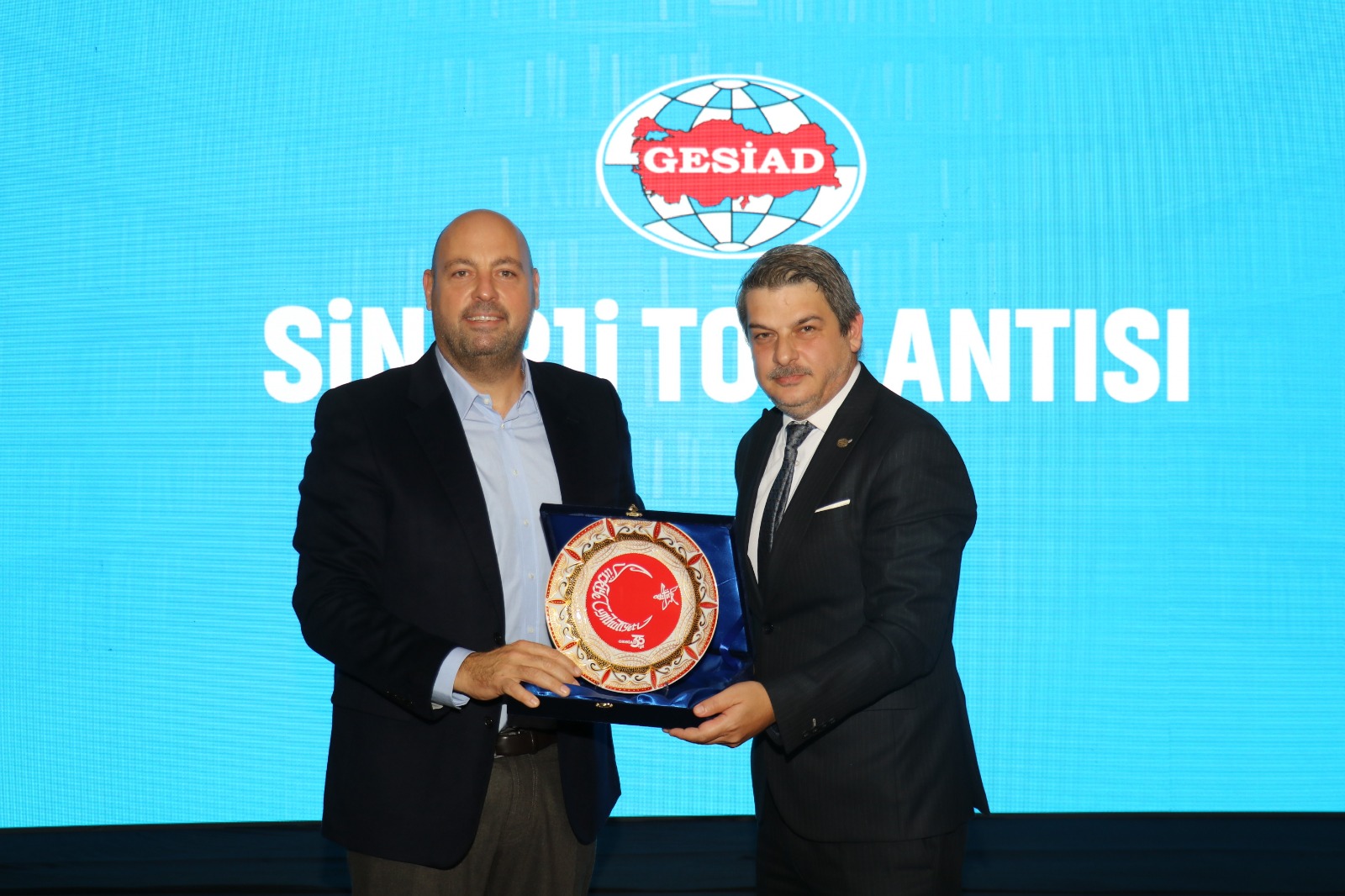 GESİAD’IN SİNERJİ TOPLANTISINA ULUDAĞ İÇECEK YKB ÖMER KIZIL KONUK OLDU