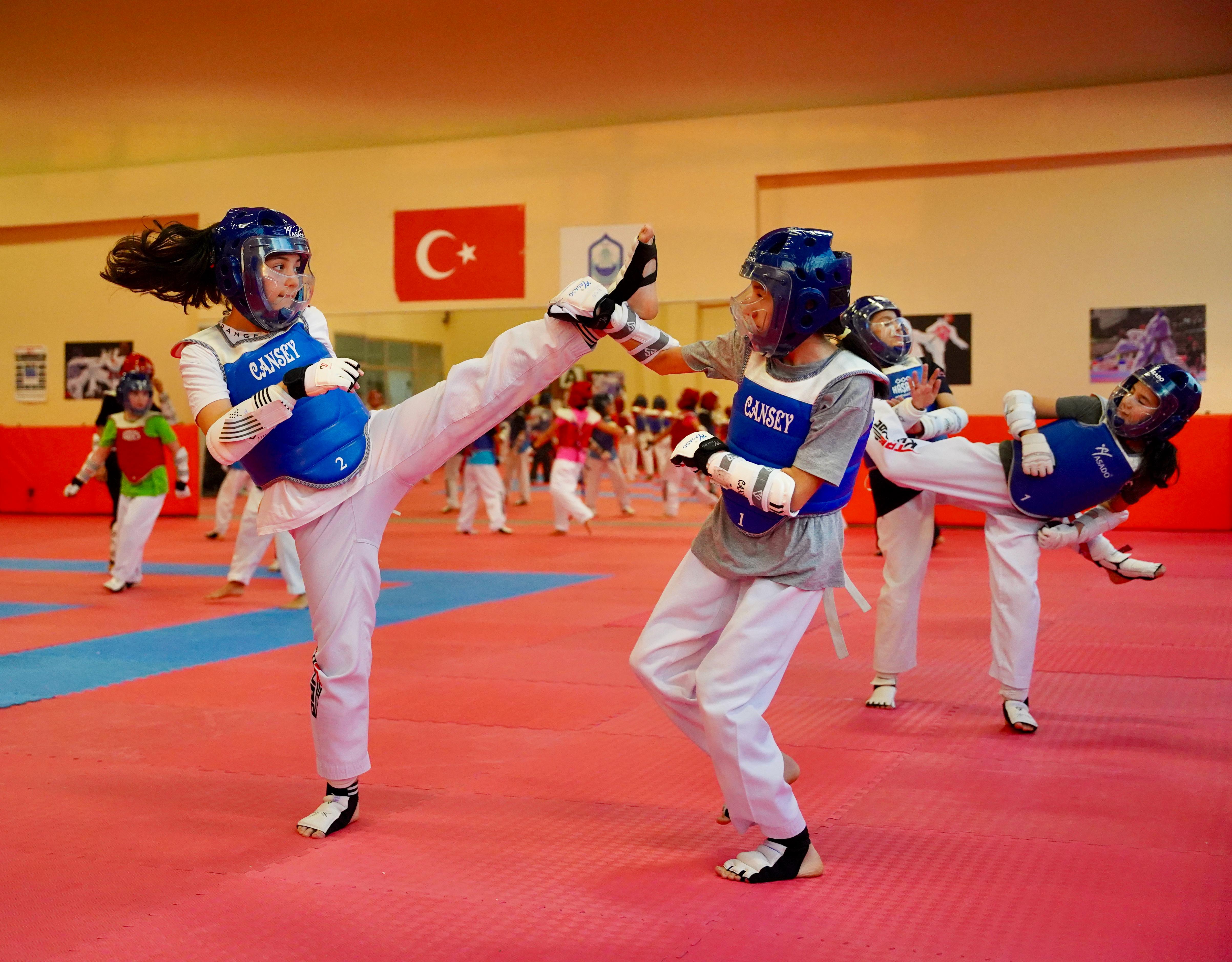 YILDIRIM'DA HER MEVSİM SPOR İMKANI
