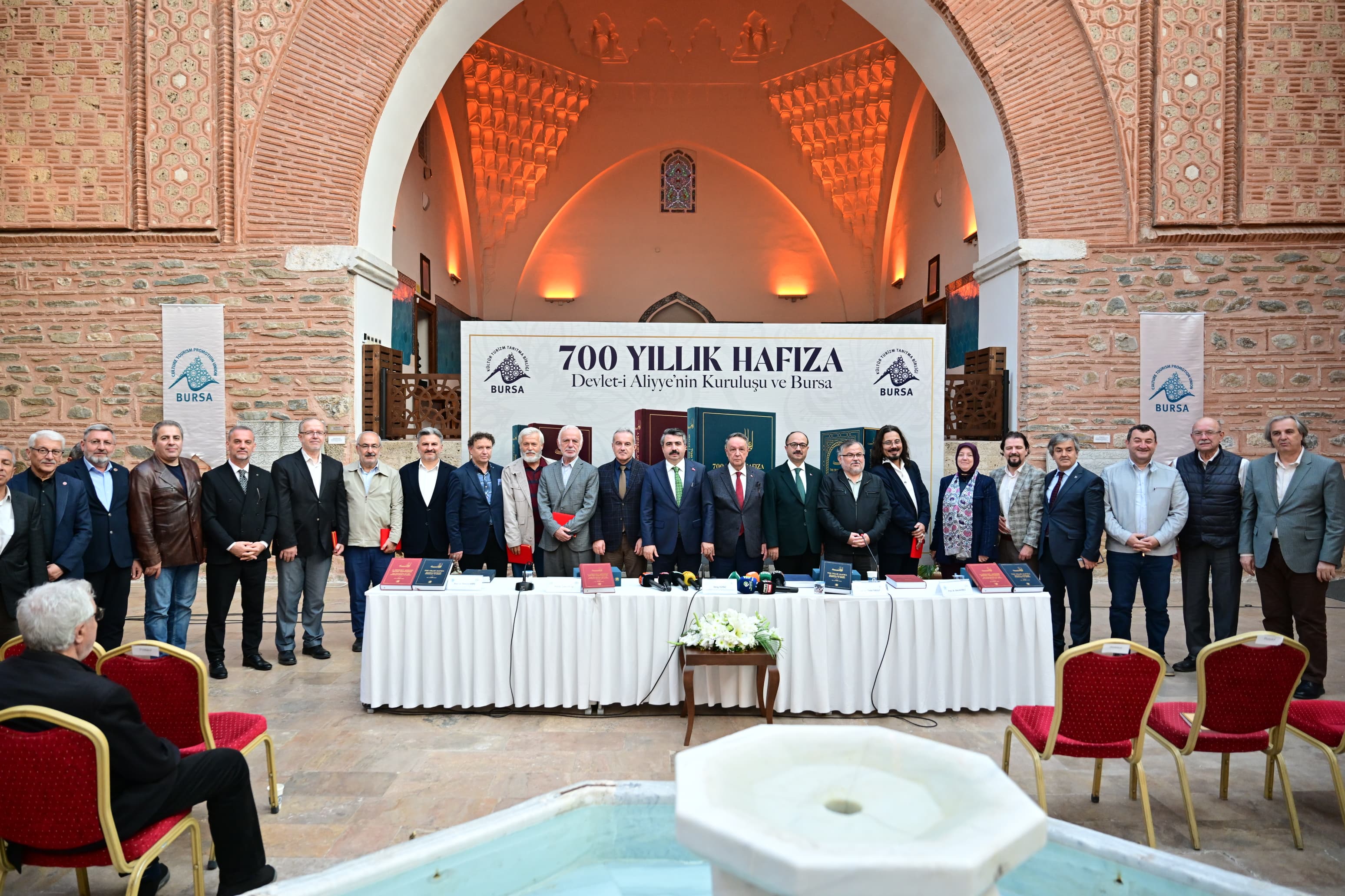 BURSA'NIN 700 YILLIK HAFIZASI KİTAPLAŞTIRILDI