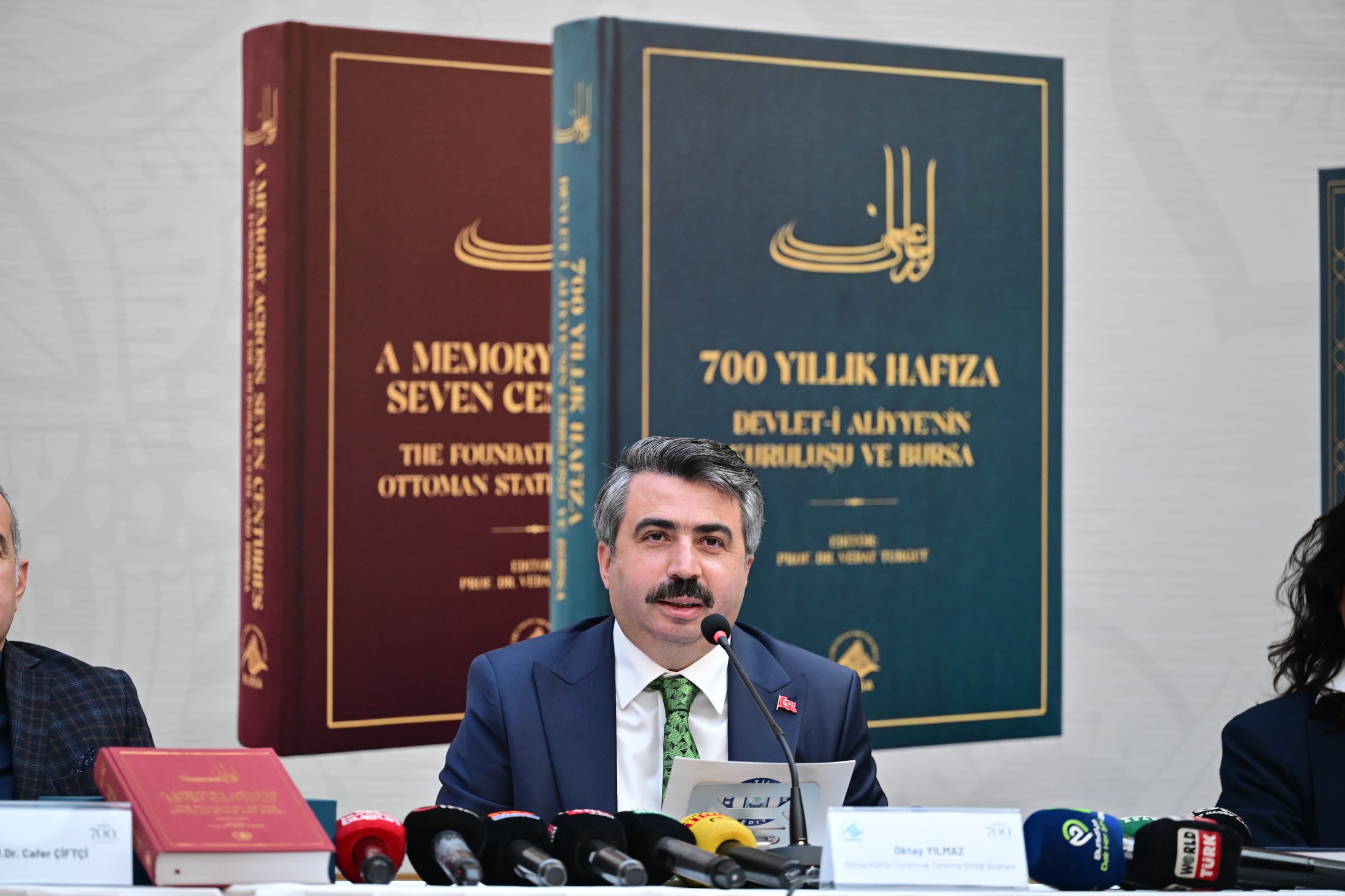BURSA'NIN 700 YILLIK HAFIZASI KİTAPLAŞTIRILDI