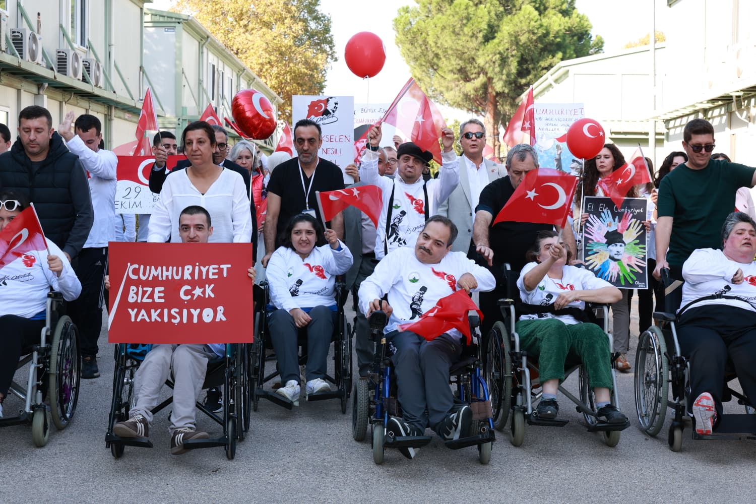 Osmangazi’de Cumhuriyet Coşkusu Engel Tanımad