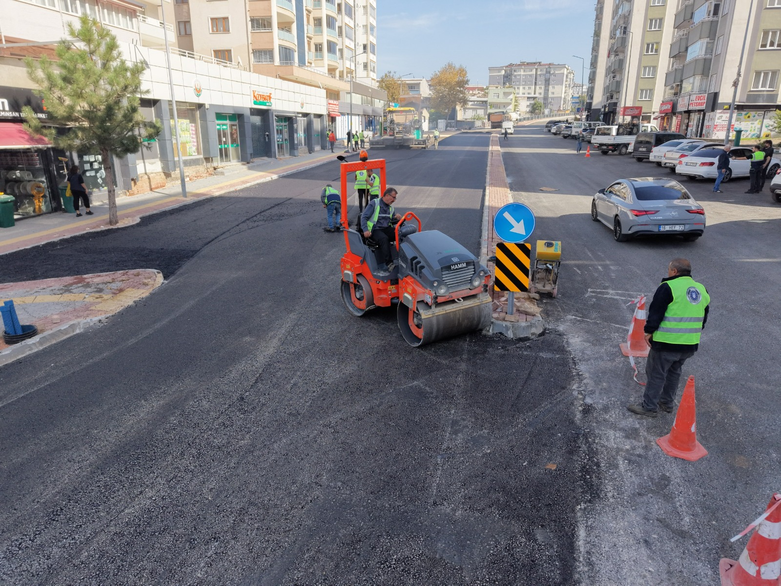 Büyükşehir, Erdoğan Caddesi'ni yeniliyor