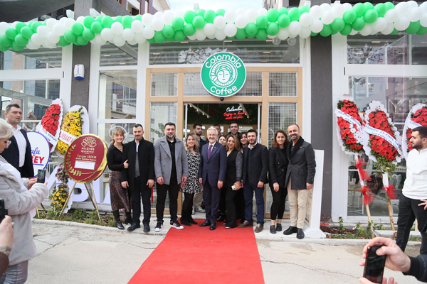 FSM'NİN YENİ KAHVE DURAĞI COLOMBİA CAFE AÇILDI