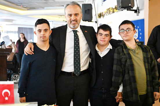 BAŞKAN AKTAŞ, "TÜM KALPLERE DOKUNACAĞIZ"
