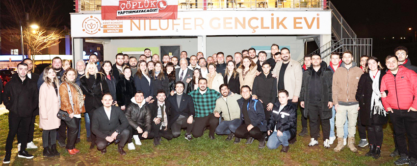ŞADİ ÖZDEMİR GENÇLERLE BULUŞTU