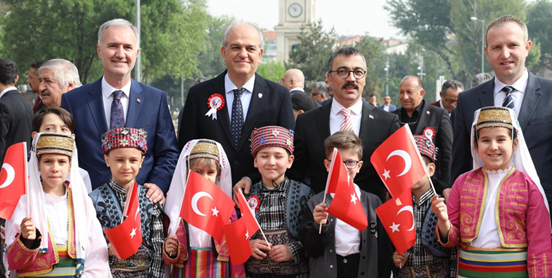 İNEGÖL'DE 23 NİSAN COŞKUSU