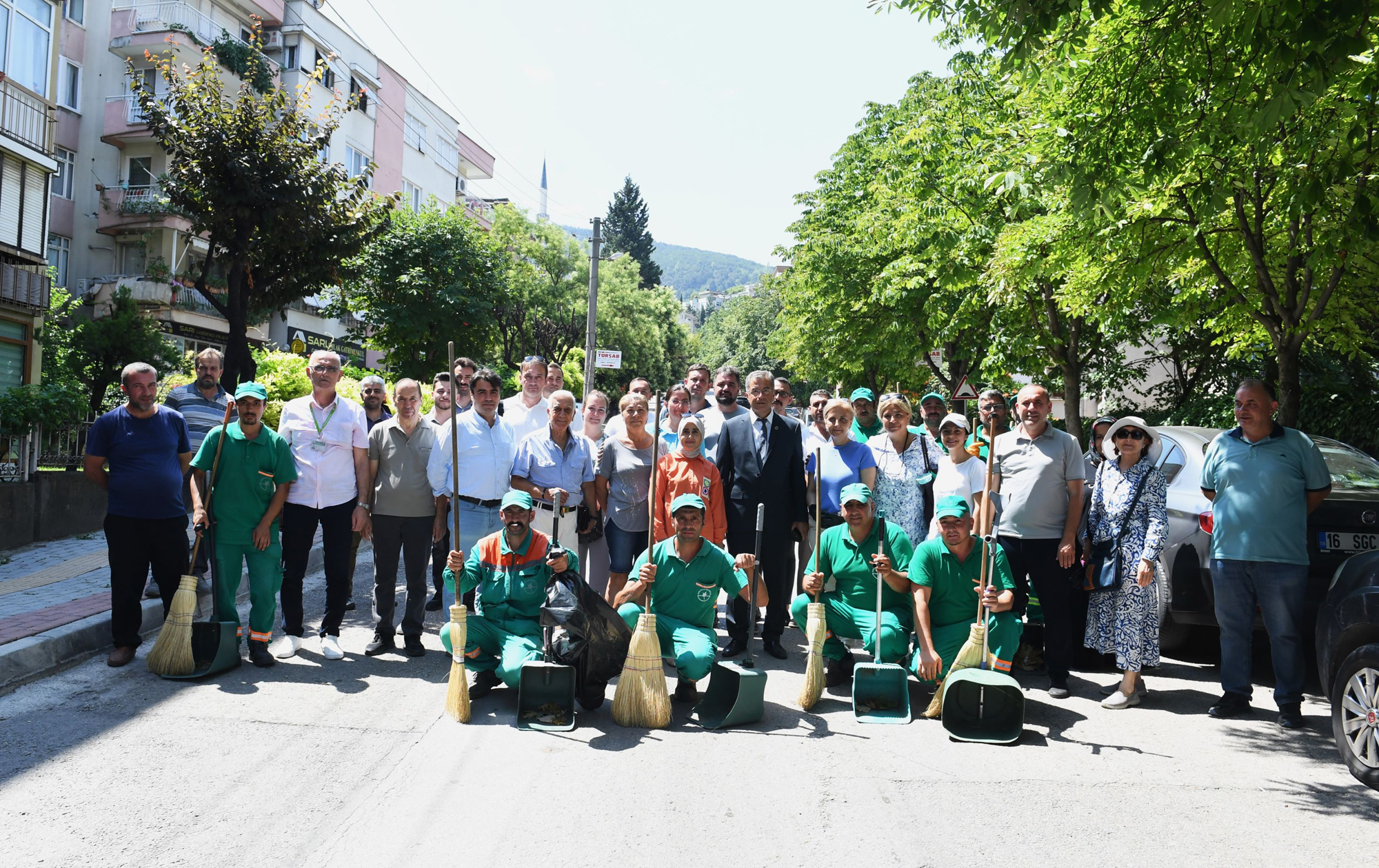 OSMANGAZİ'DE EL ELE TEMİZLİK