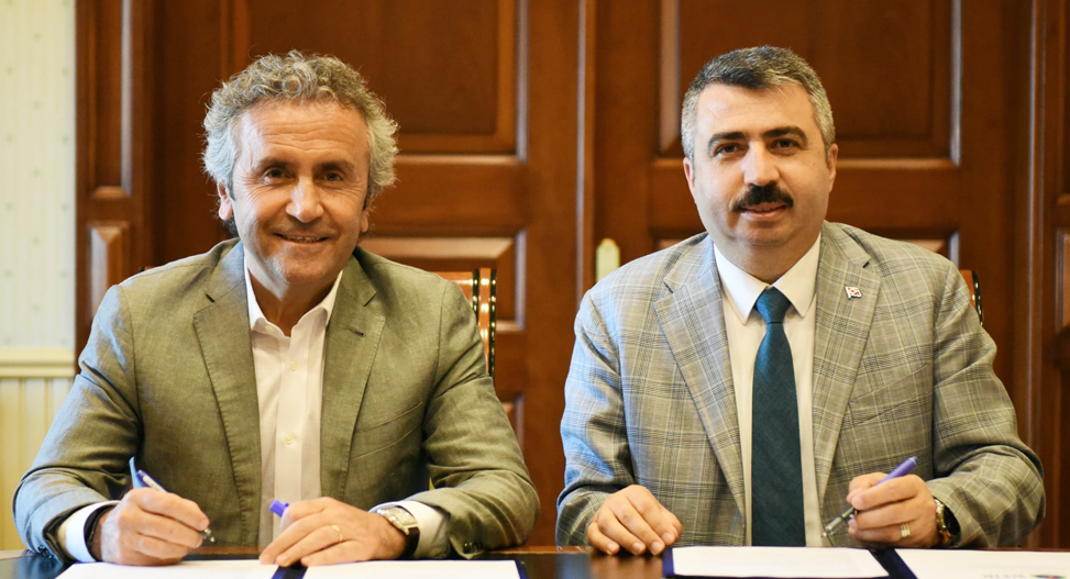 CAN DOSTLARA HAYAT VEREN İMZA
