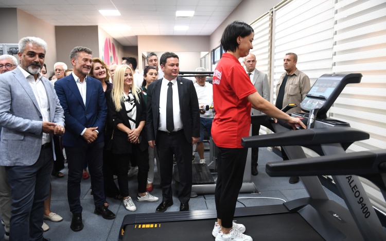 OSMANGAZİ’DEN KADINLARA ÖZEL SPOR MERKEZİ