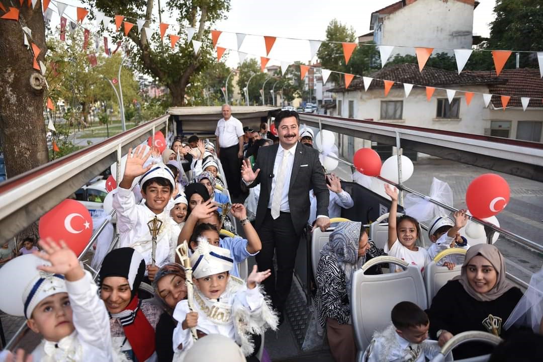 FESTİVALDE SÜNNET ŞÖLENİ COŞKUSU