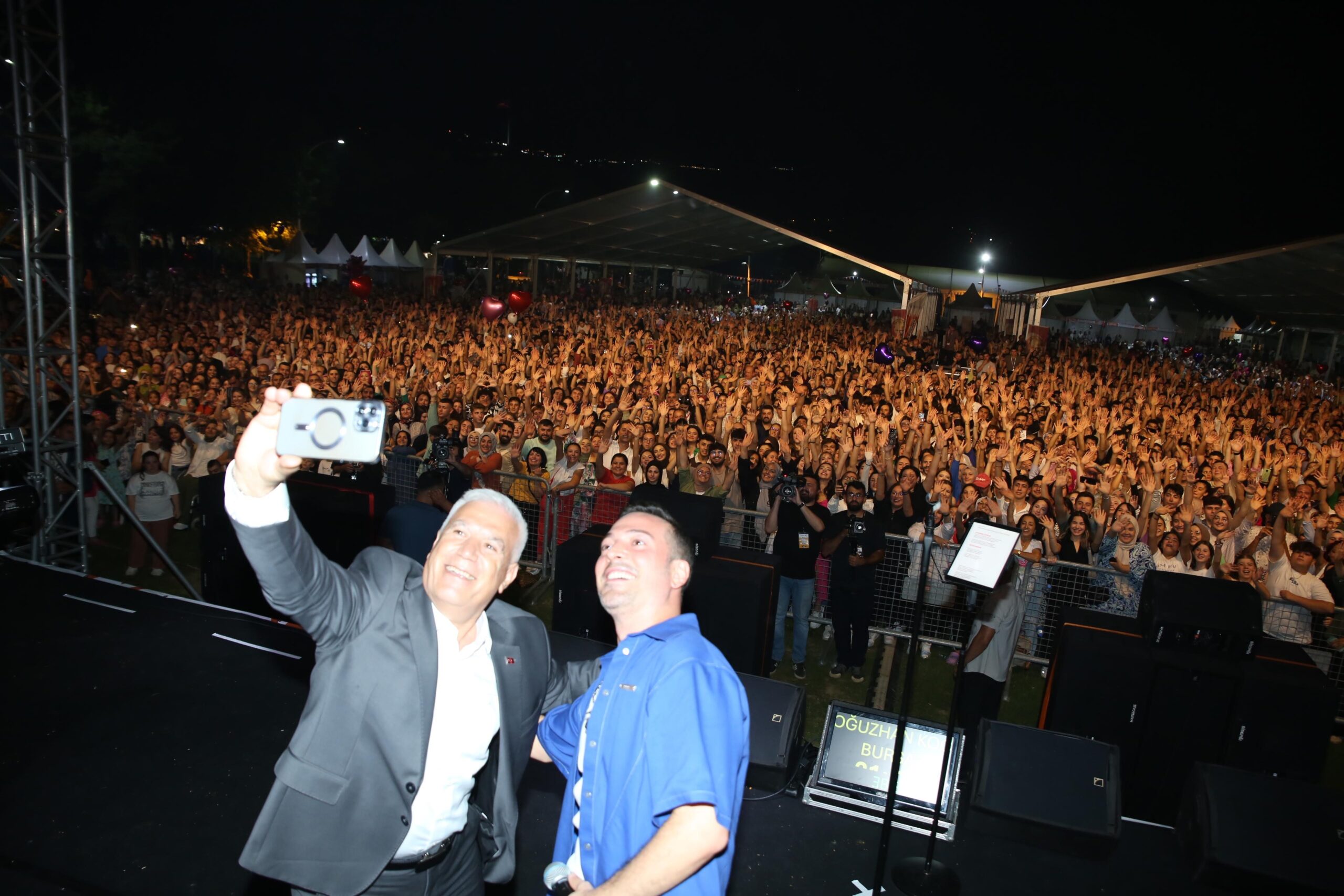 GASTRONOMİ FESTİVALİ'NDE OĞUZHAN KOÇ RÜZGARI