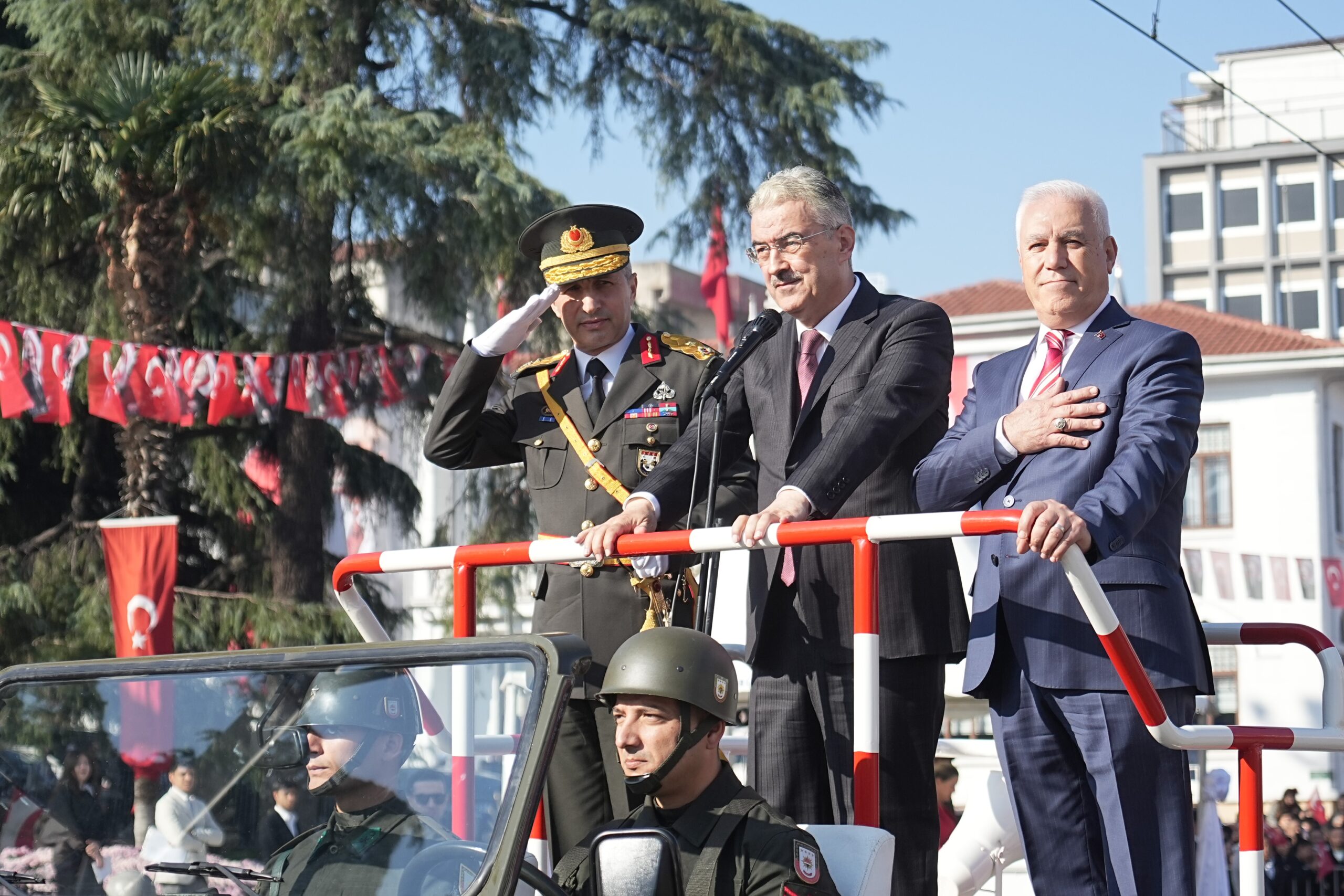 BÜYÜK GURUR