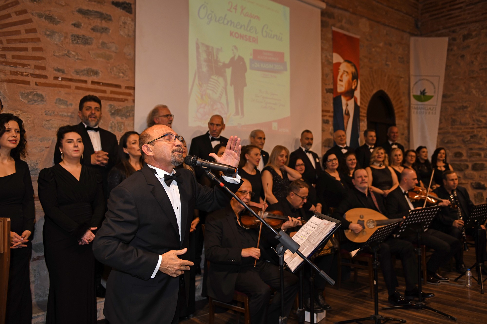 ÖĞRETMENLER GÖNÜLLERİNCE EĞLENDİ